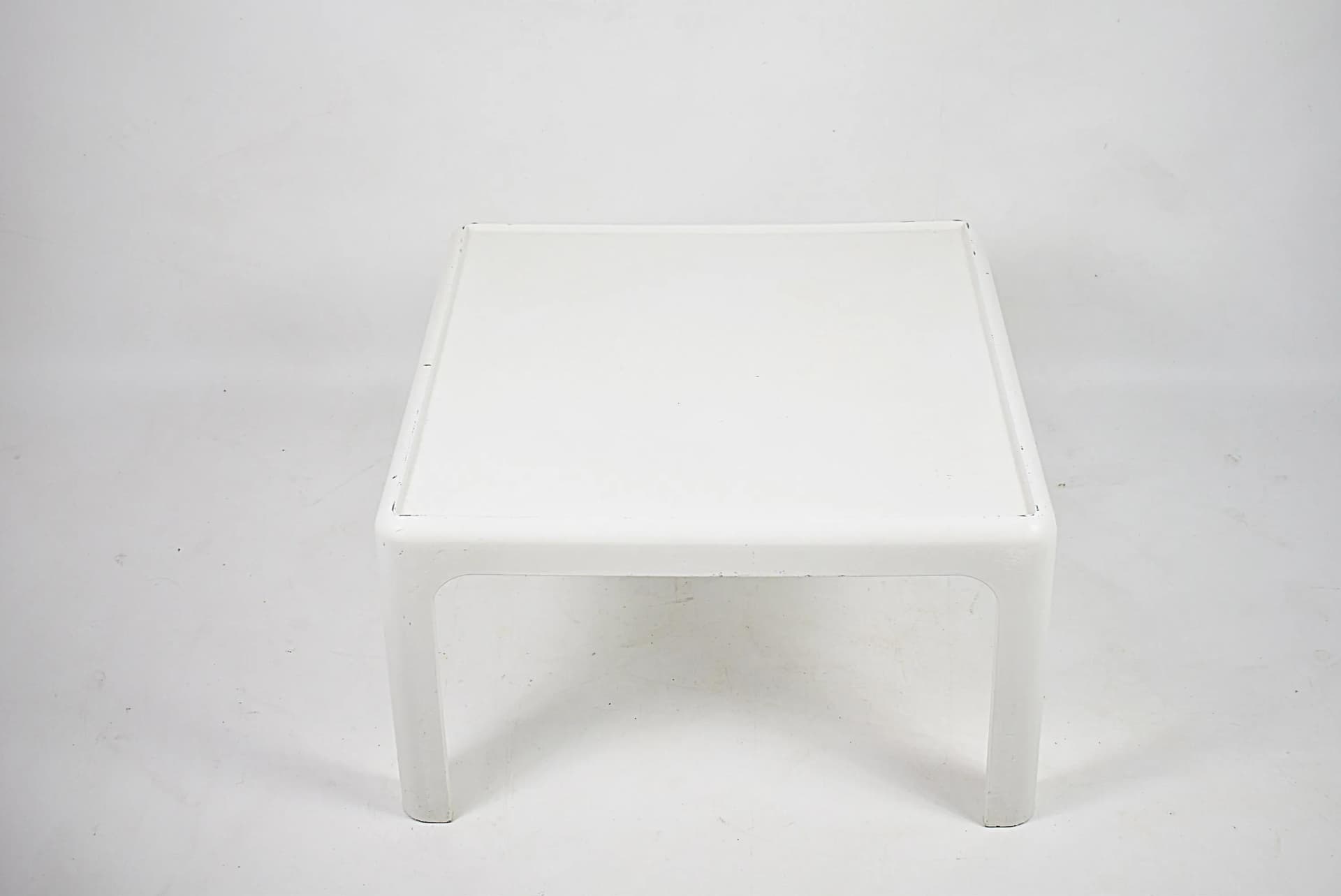 Coffee table, white plastic, by P. Ghyczy, Horn Collection, Germany, 1970s. - 86972
