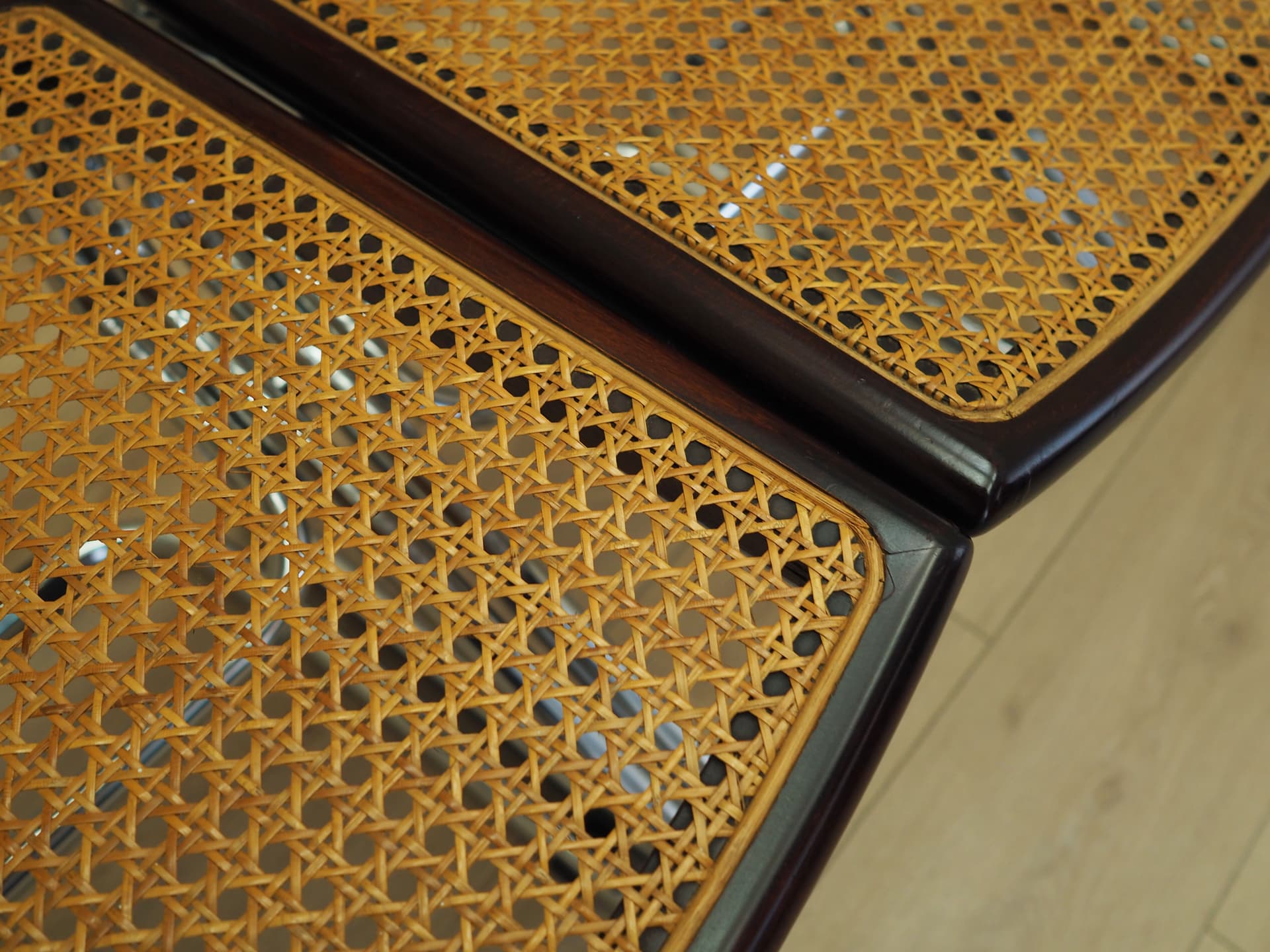 Zestaw czterech krzeseł Bauhaus, rattan brązowy, buk ciemny, metal chromowany, Włochy, lata 60. - 83313