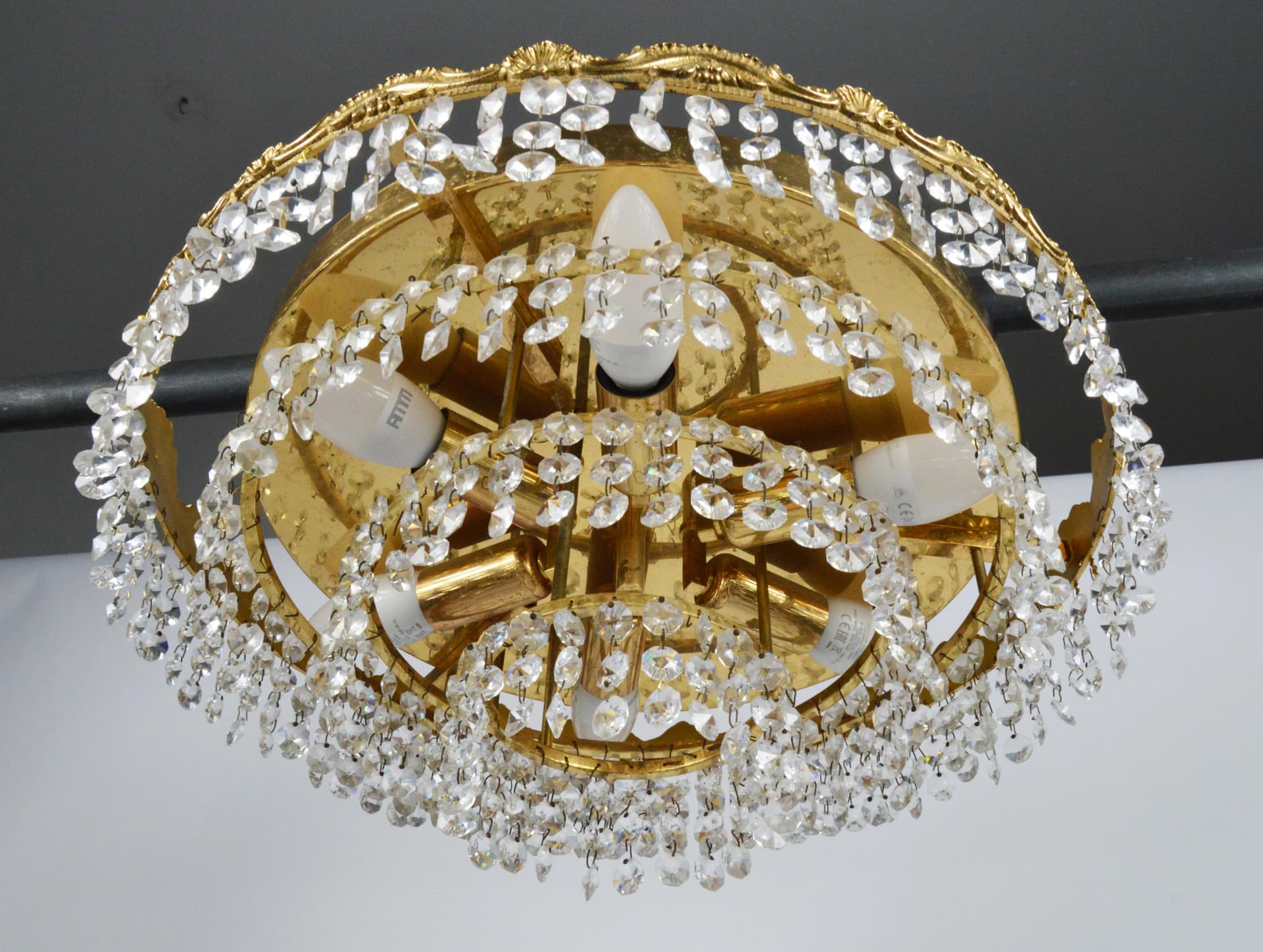 Żyrandol, złoty, mosiądz, szkło, Polska, lata 70. - 86842