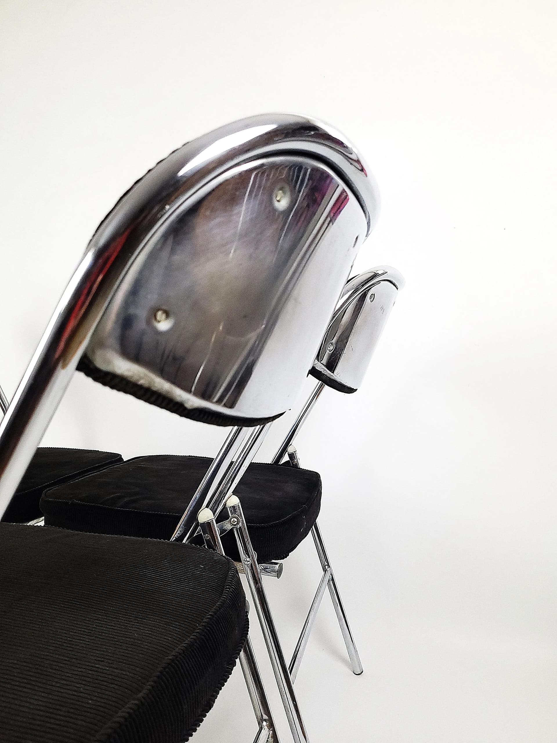 Komplet krzeseł składanych, sztruks czarny, stal chromowana, Polska, lata 70. - 86752