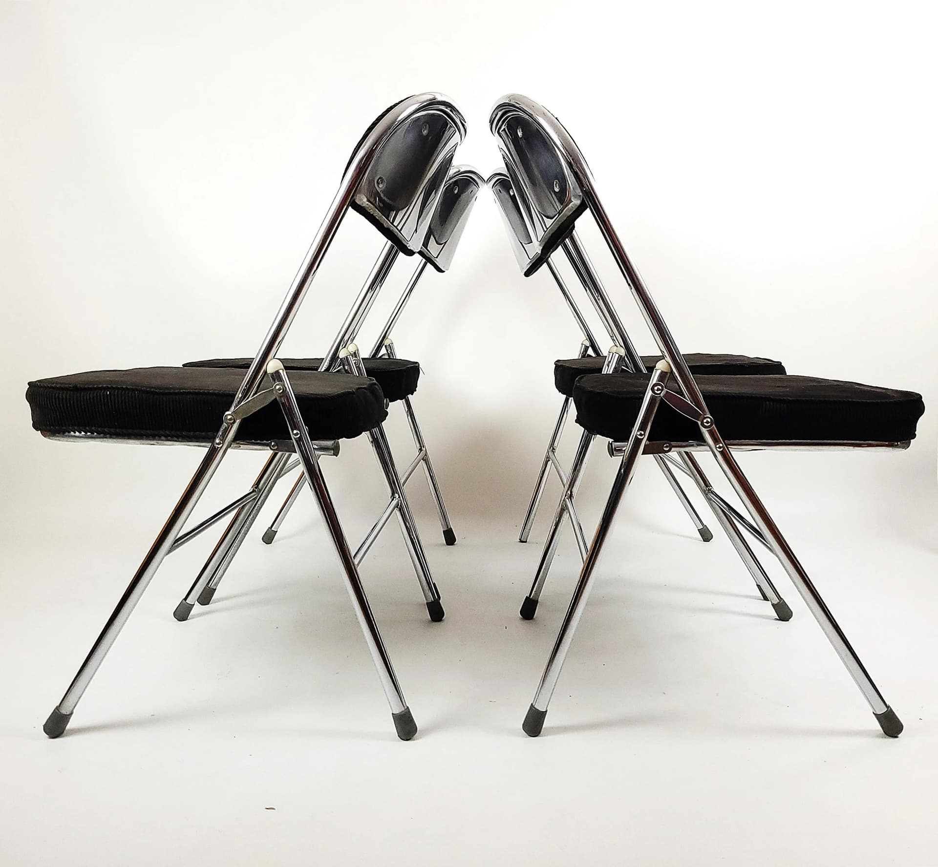Komplet krzeseł składanych, sztruks czarny, stal chromowana, Polska, lata 70. - 86748