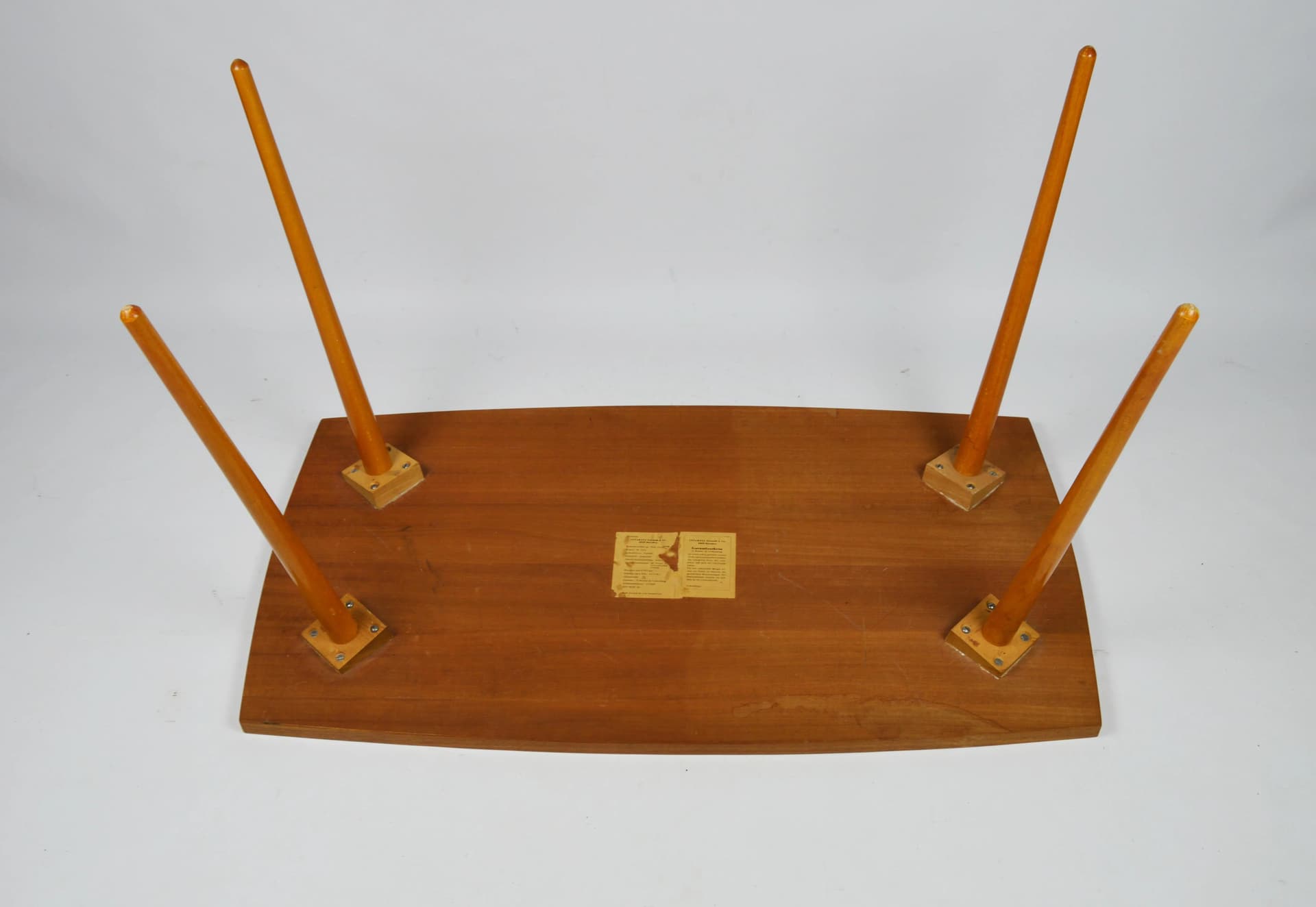 Stolik pomocniczy, drewno brązowy, metal złoty, Polska, lata 70. - 86742