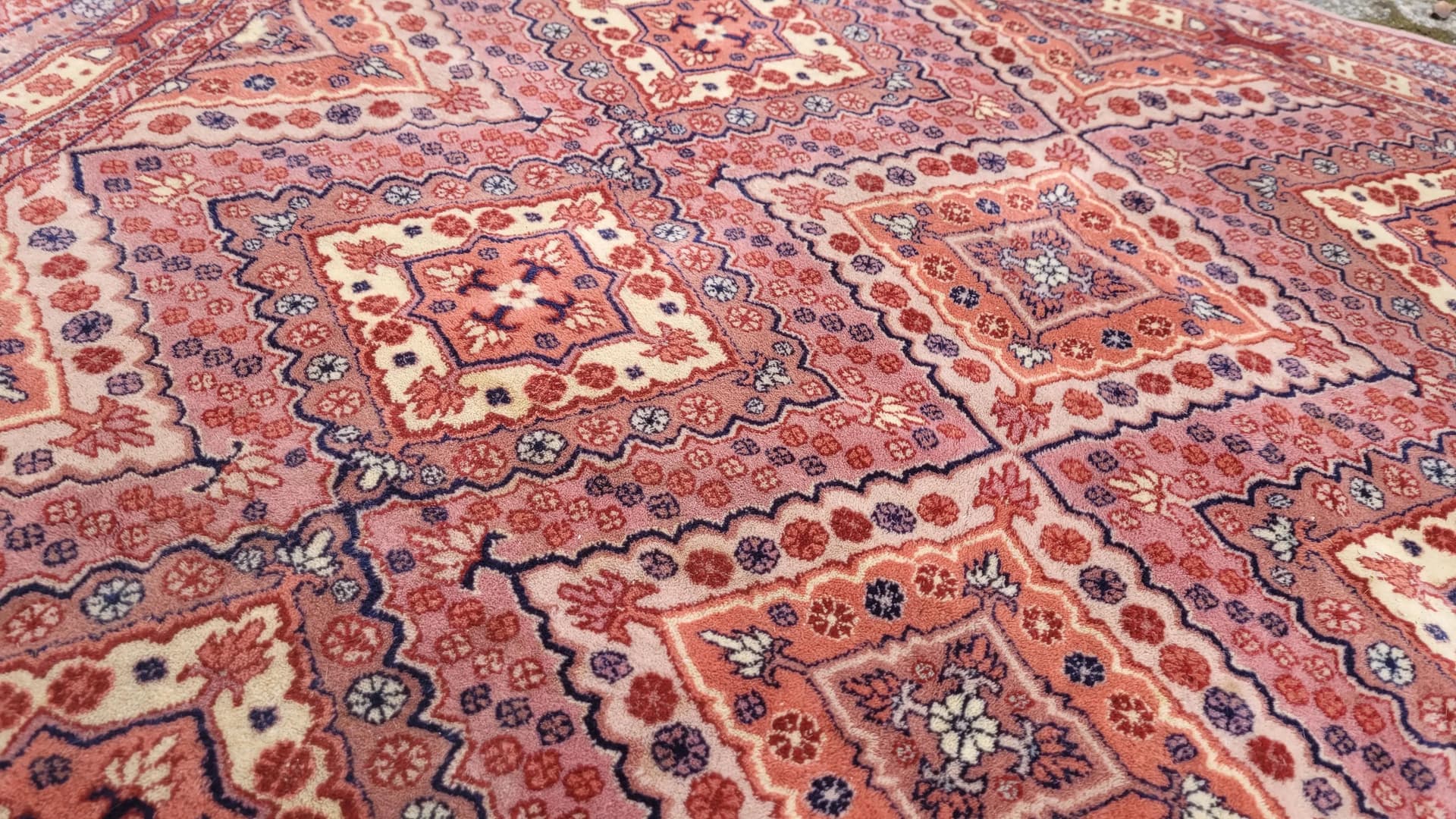 Dywan Ghom 190x123 cm, czerwony, wełna, Pakistan - 89027