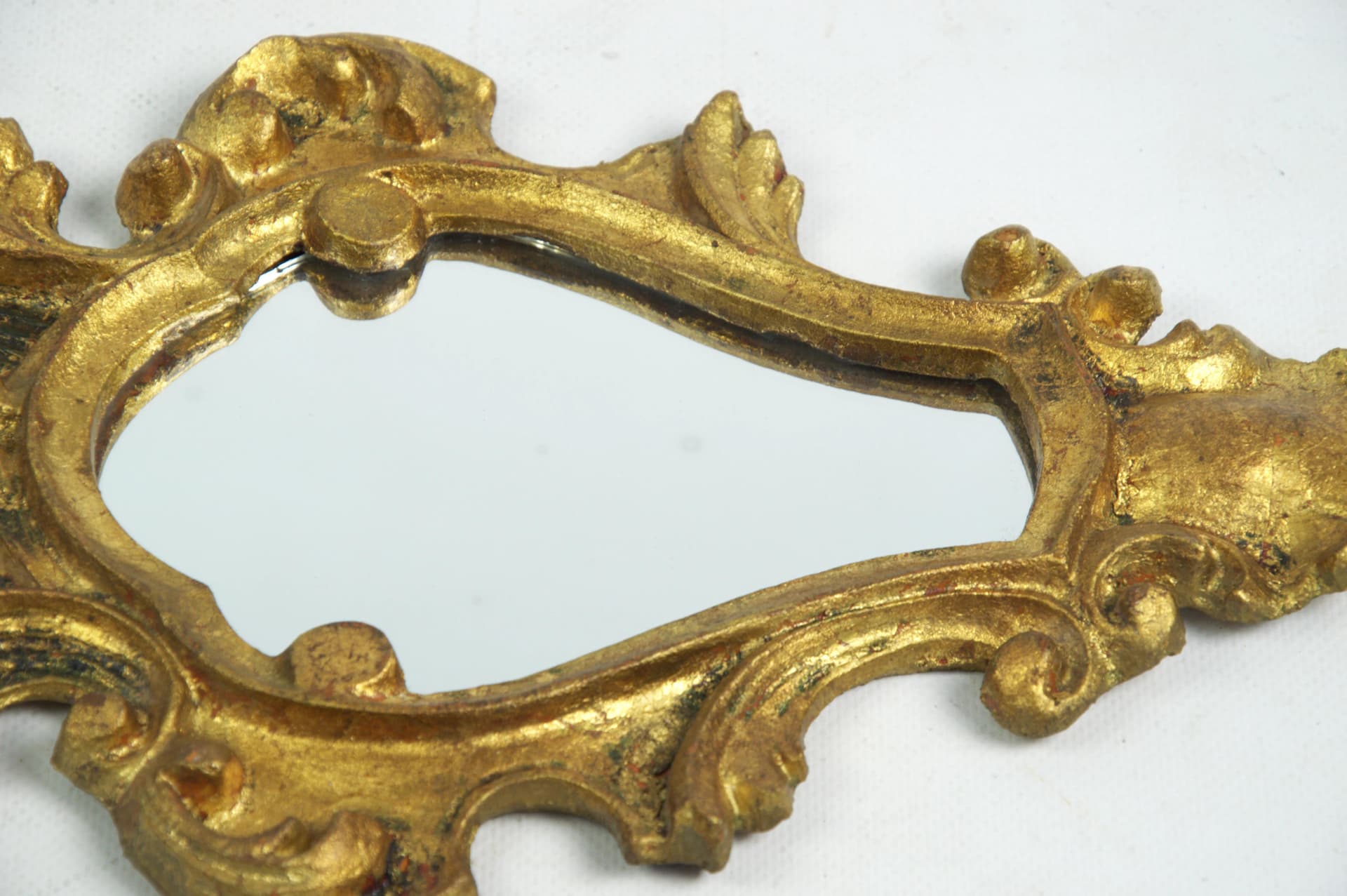 Lustro ścienne, rama złota, drewno, Polska, lata 60. - 86719