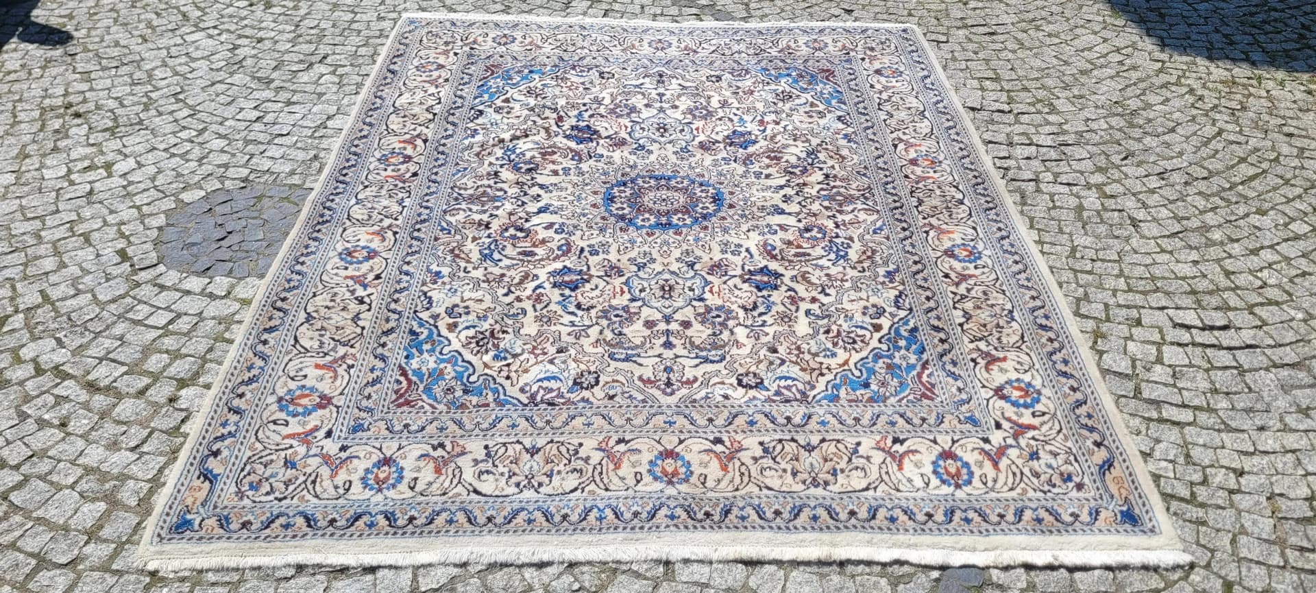Rug Nain 200x250 cm, beige, wool with silk, Iran - 88953