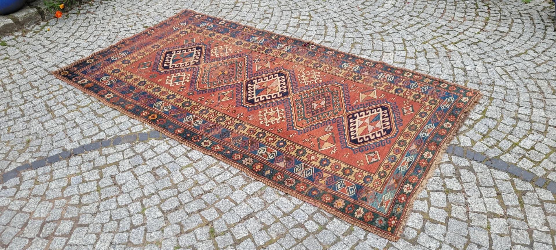 Dywan Kazak, 122x232 cm, czerwony, wełna, Azerbejdżan, XIX w. - 88757