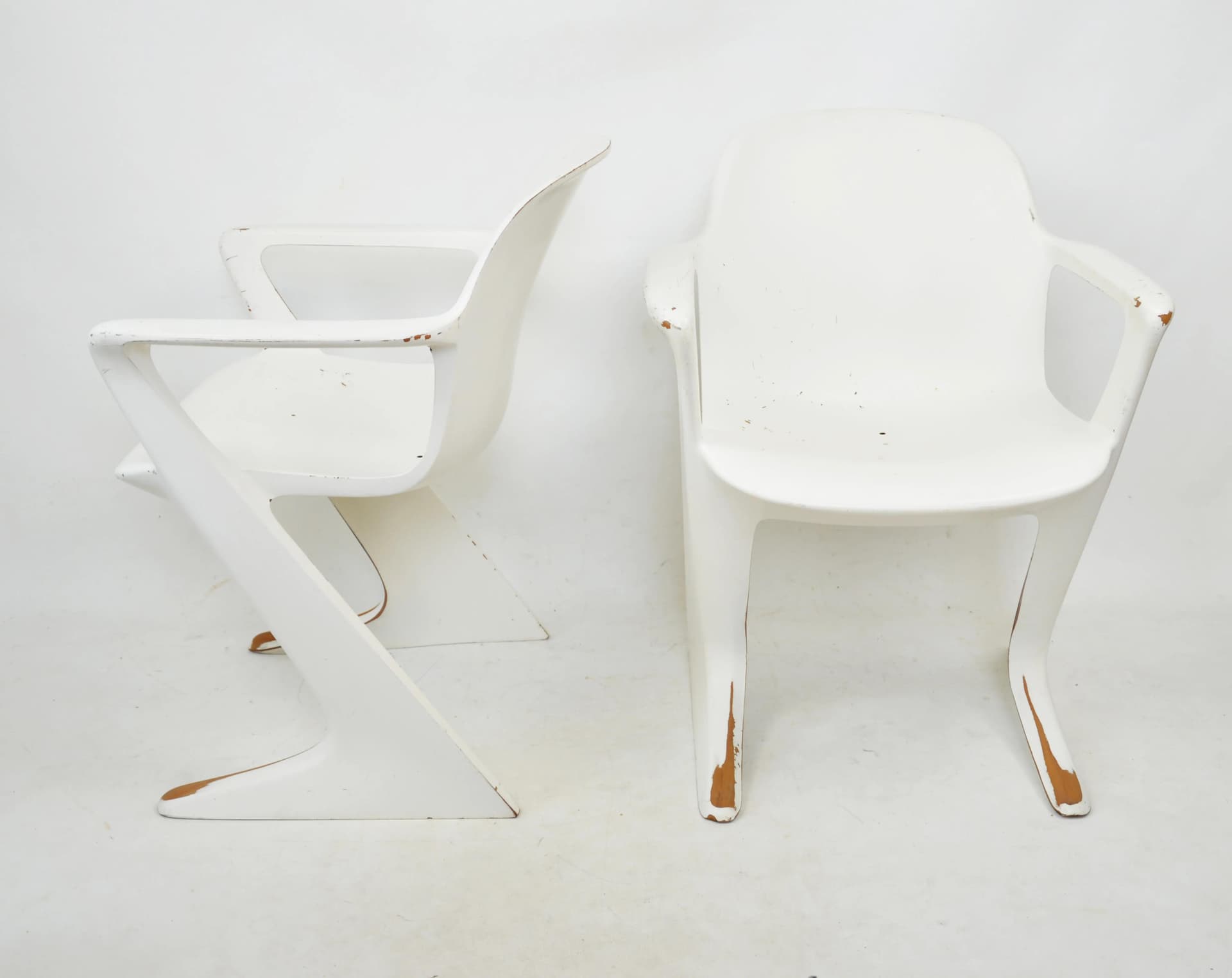 Lampka stołowa, szkło ivory white, mosiądz czarno-złoty, Stilnovo, Włochy, lata 50. - 86389