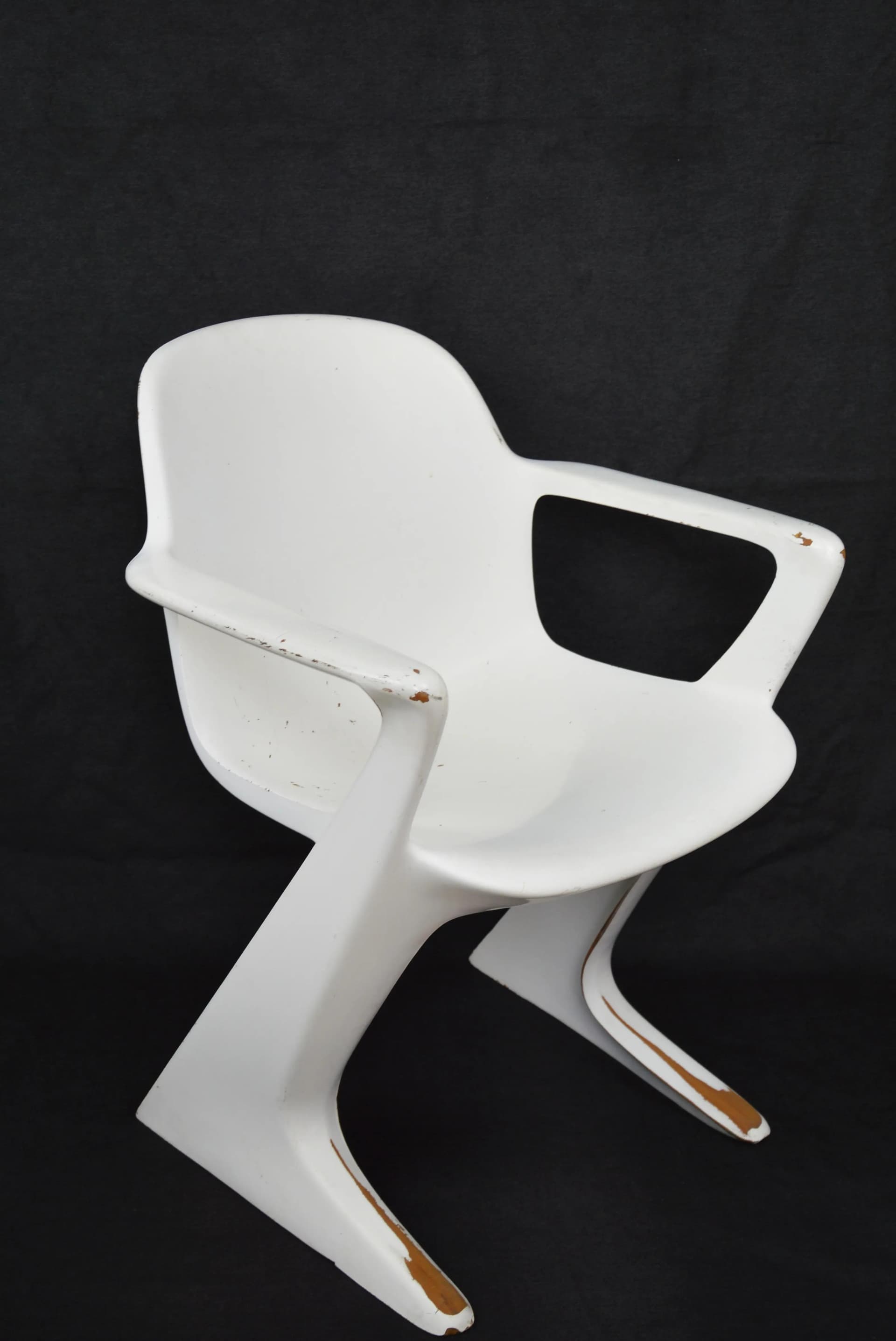 Lampka stołowa, szkło ivory white, mosiądz czarno-złoty, Stilnovo, Włochy, lata 50. - 86385