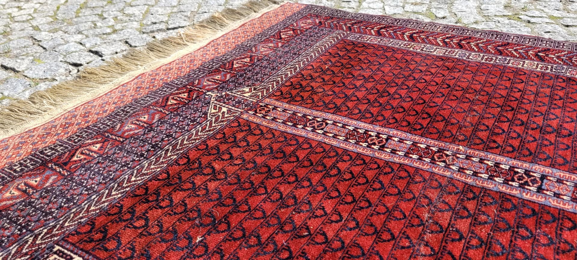 Dywan nomadyczny Tekke 120x200 cm, czerwony, wełna, Turkmenistan, pocz. XX w. - 88666