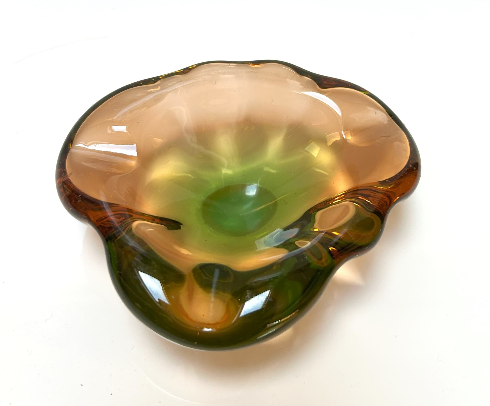 Bowl Sommerso, brown olive glass, Murano, Italy, 1960s. - 6798