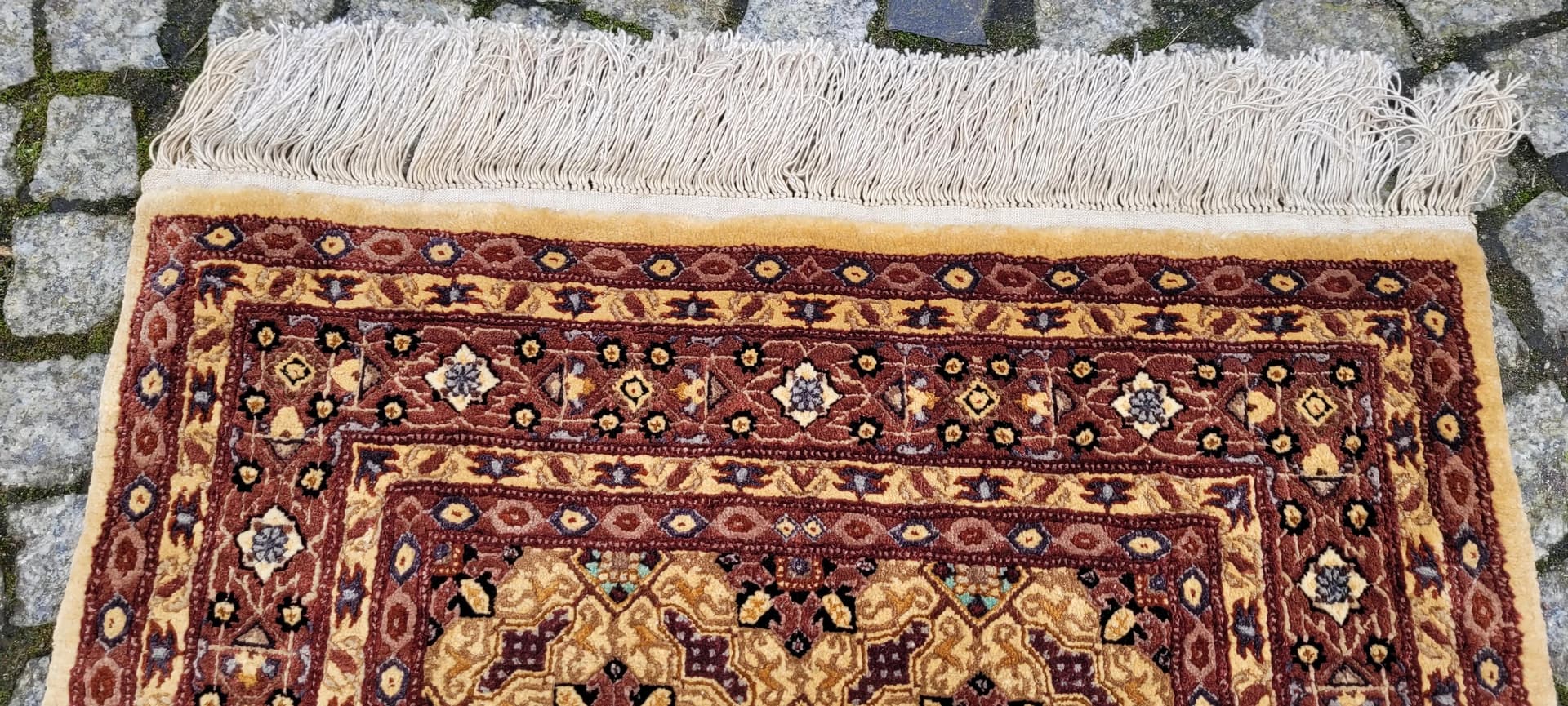 Dywan Ghom, 65x150 cm, złoty, jedwab, Iran - 88619