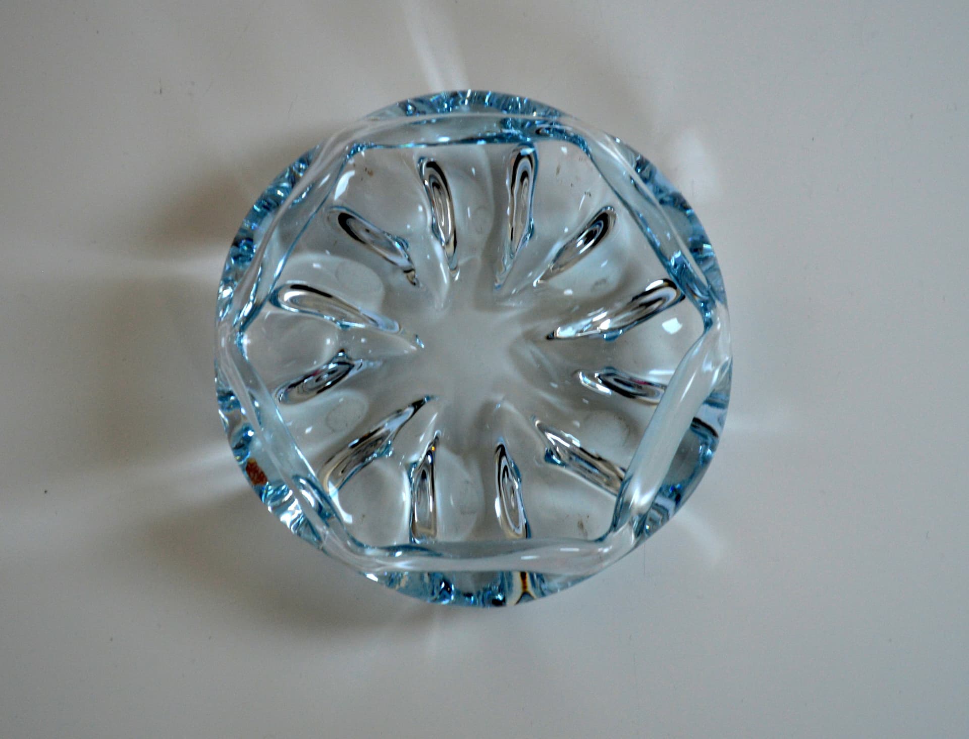 Popielnica Stella Polaris, szkło transparentne, proj. V. Lindstrand, Orrefors, Szwecja, lata 40. - 85854