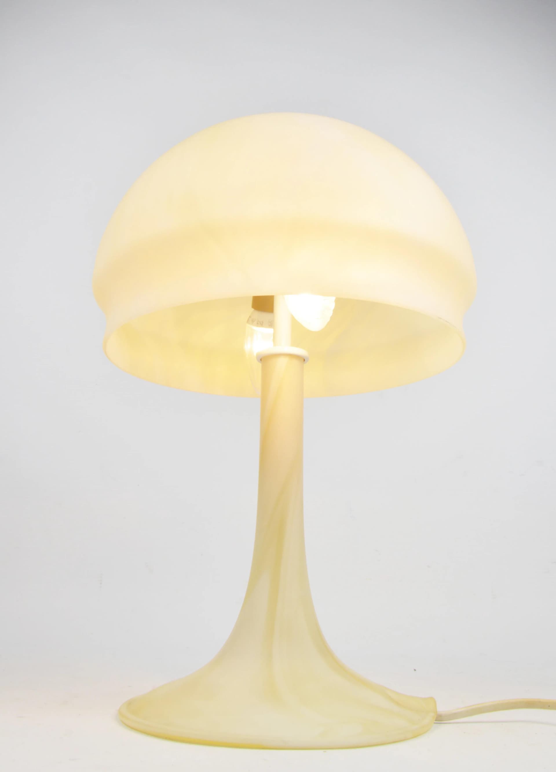 Lampa stołowa Space Age, szkło marmurkowe kremowe, Polska, lata 70. - 85829