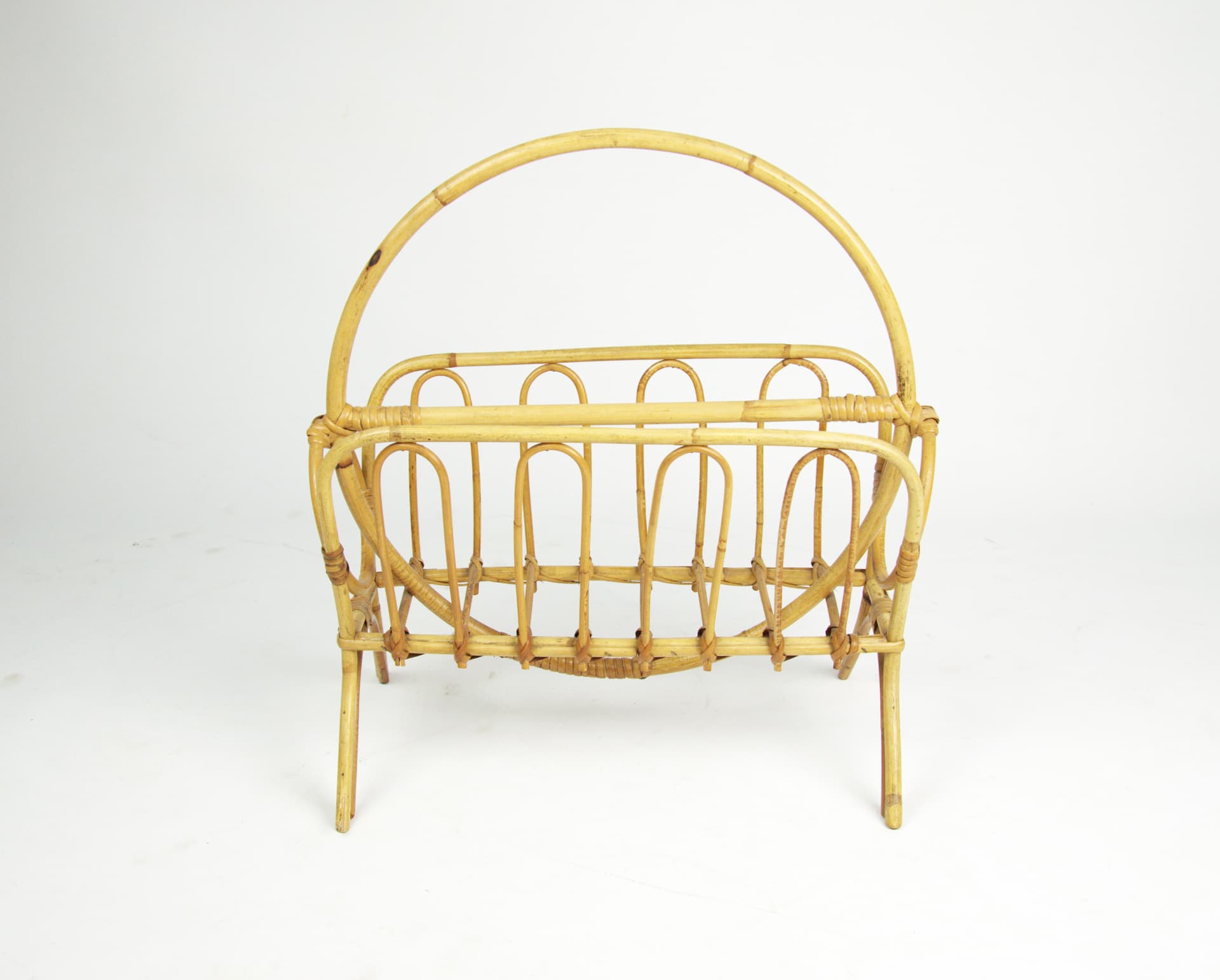 Gazetnik, żółty, bambus, Polska, lata 70. - 85804