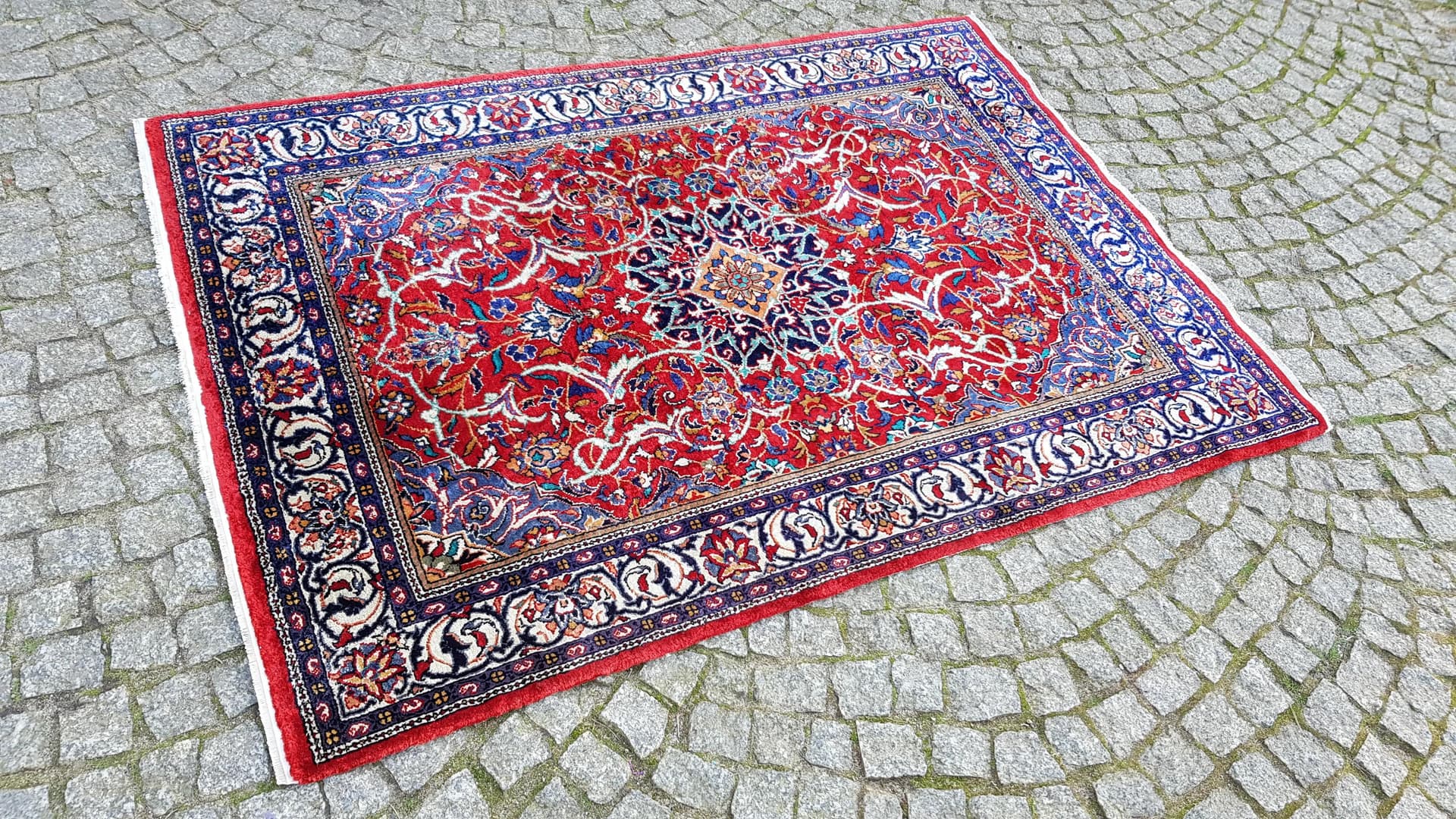 Rug Kayseri, 110x160 cm, red, silk, Turkey, 1960s. - 88437