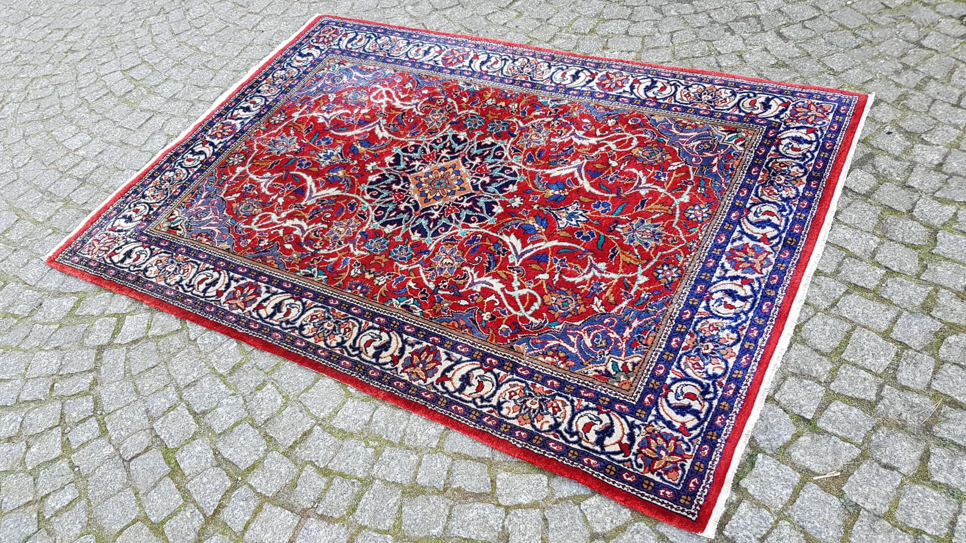 Rug Kayseri, 110x160 cm, red, silk, Turkey, 1960s. - 88436