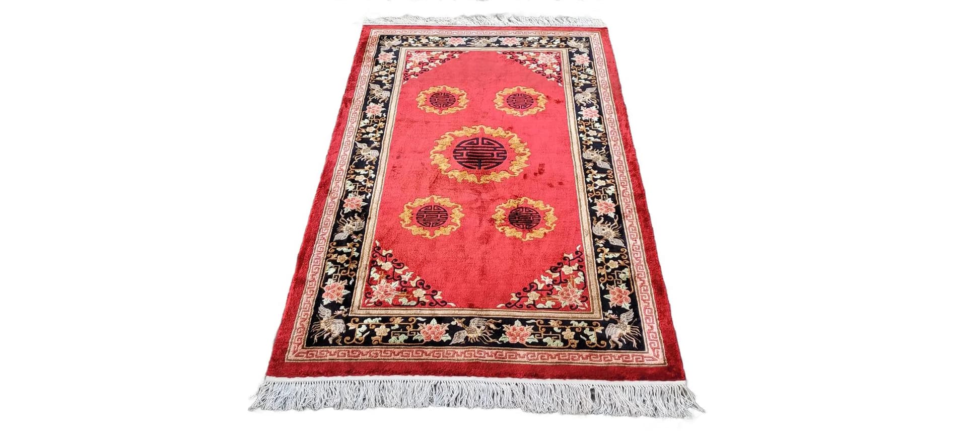 Oriental rug 230x124 cm, red silk, China, 1980s.