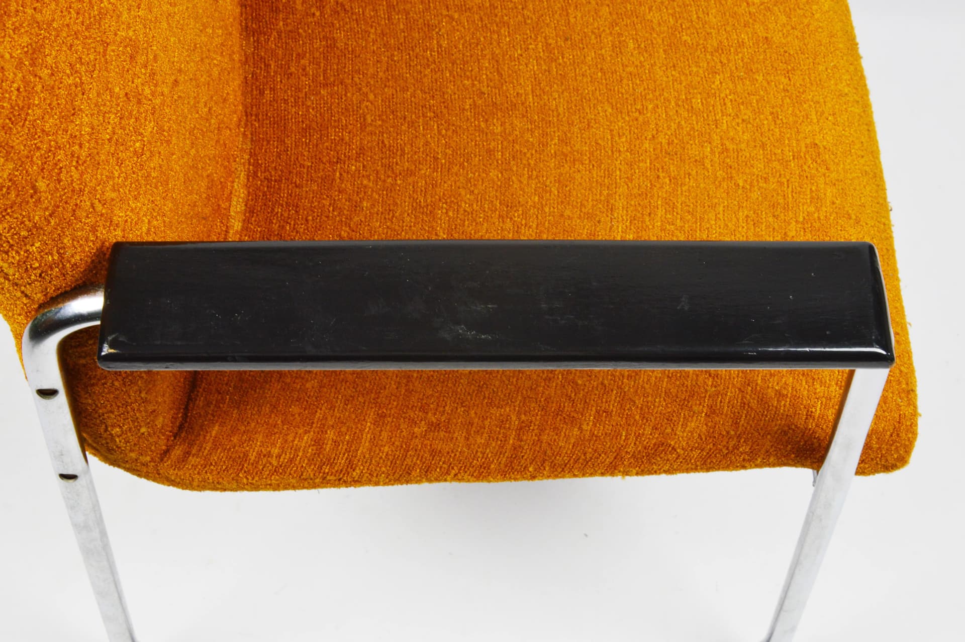 Fotel, pomarańczowy, tkanina, stal chromowana, drewno, Polska, lata 70. - 85725