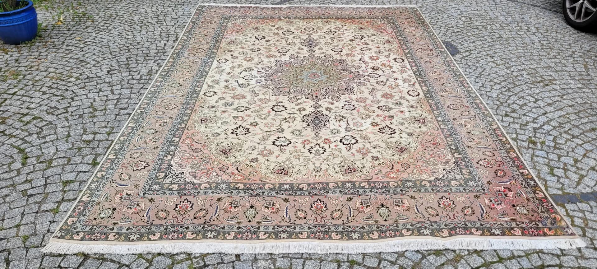 Dywan Tabriz Raj 250x370 cm, beżowy, wełna i jedwab, Iran, początek XX w. - 88354