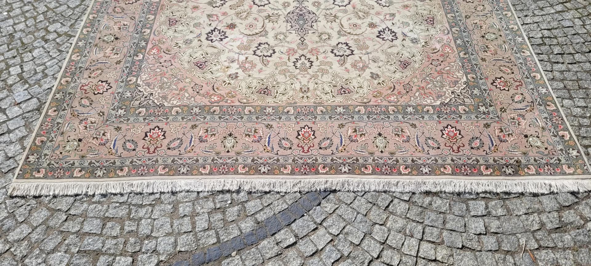 Dywan Tabriz Raj 250x370 cm, beżowy, wełna i jedwab, Iran, początek XX w. - 88358