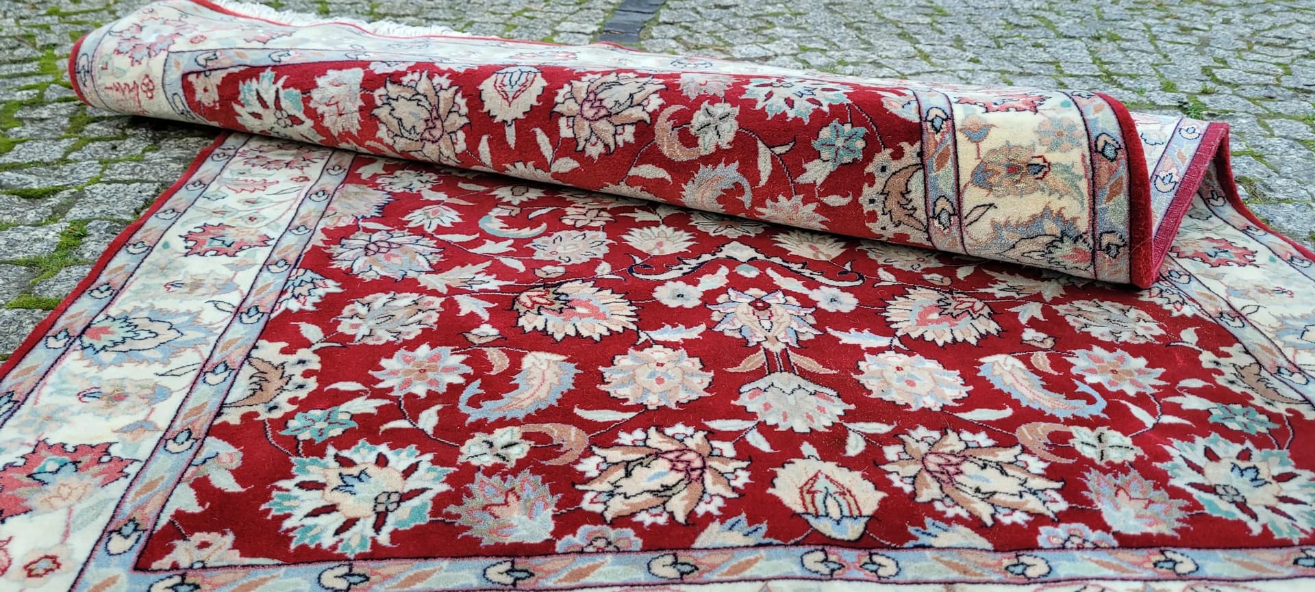 Dywan Isfahan 210x125 cm, czerwony, wełna Kork i jedwab, Indie - 88260