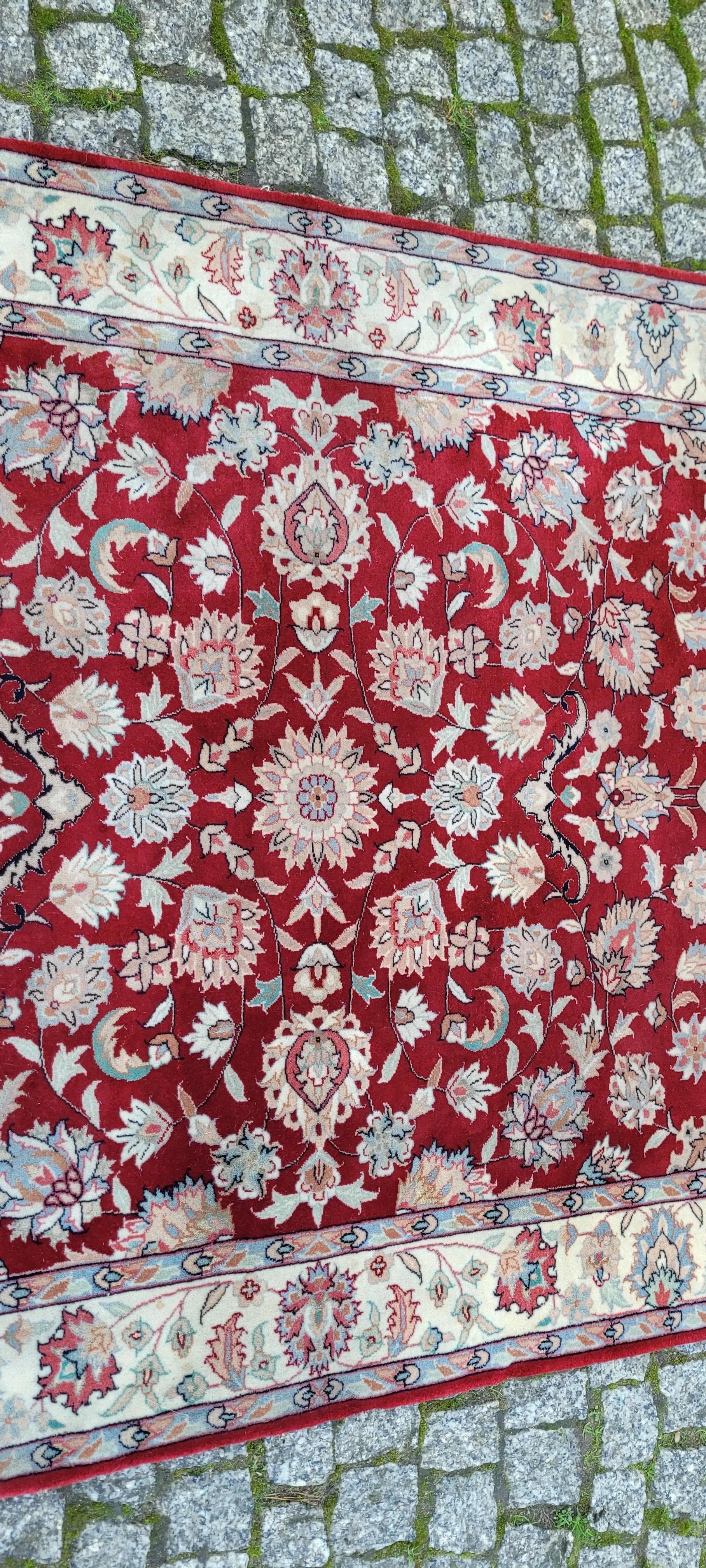 Dywan Isfahan 210x125 cm, czerwony, wełna Kork i jedwab, Indie - 88258