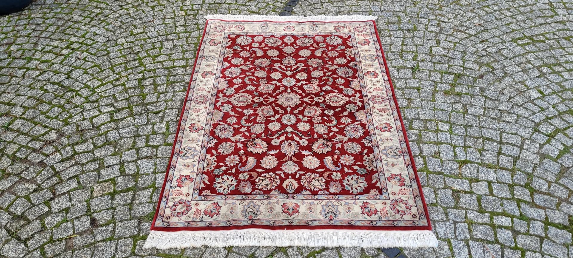 Dywan Isfahan 210x125 cm, czerwony, wełna Kork i jedwab, Indie - 88256