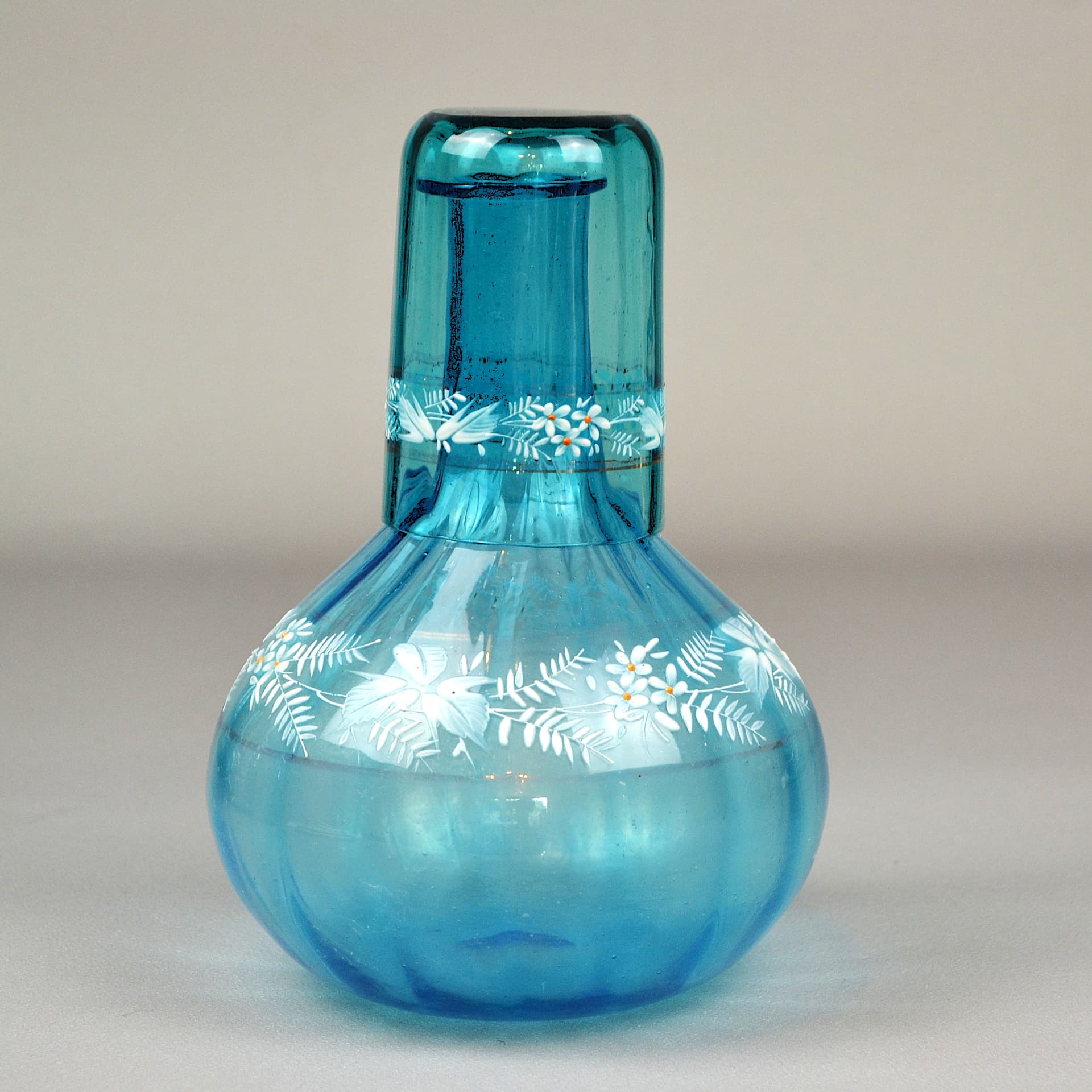 Karafka ze szklanką Mary Gregory, turkusowe szkło, Czechy, XIX w. - 638