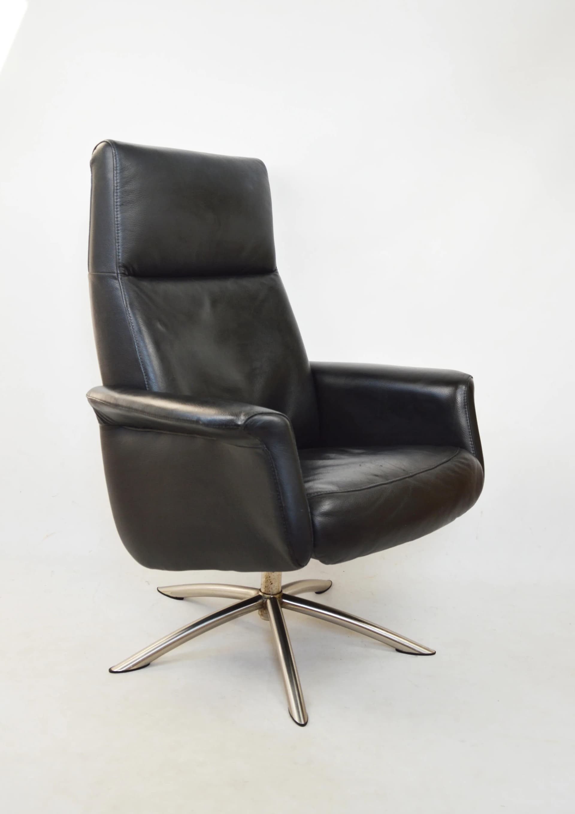 Swivel armchair, black leather, grey metal, Poland, 1980s. - 85283