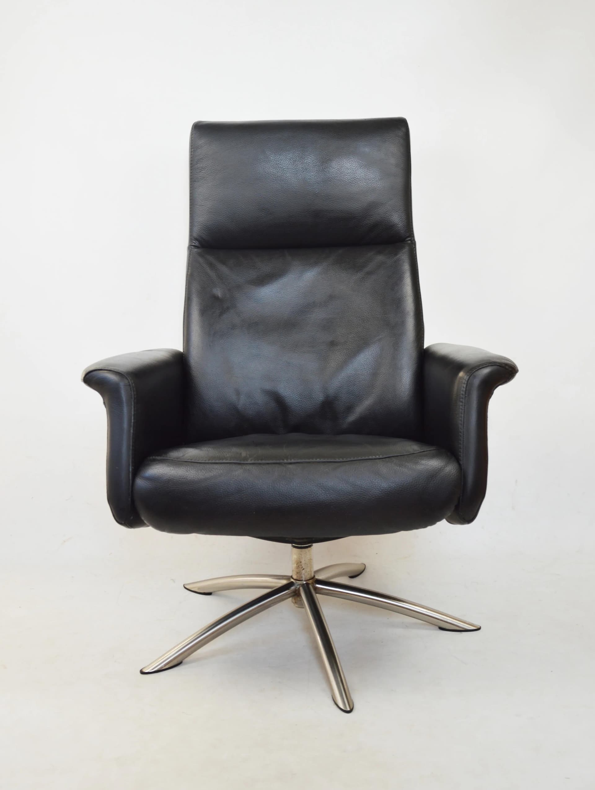 Swivel armchair, black leather, grey metal, Poland, 1980s. - 85281