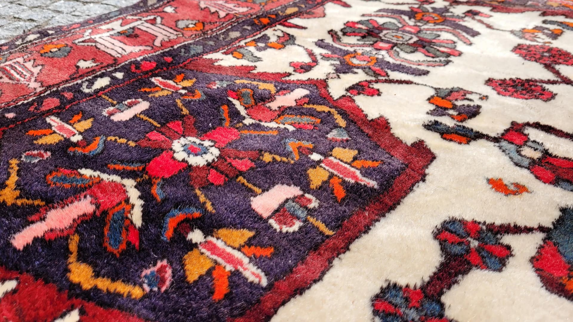 Dywan Bakhtiar 215x335 cm, multikolor, wełna, Iran, lata 60. - 88035