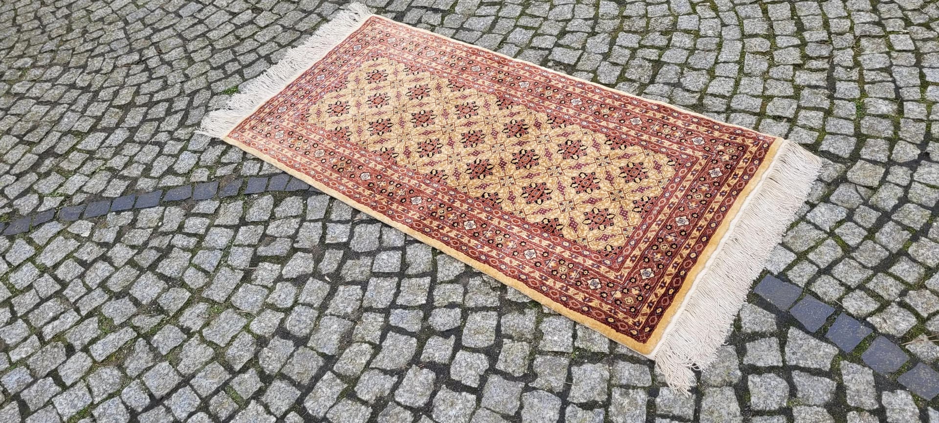 Dywan Ghom, 65x150 cm, jedwab beżowy, Iran - 88025