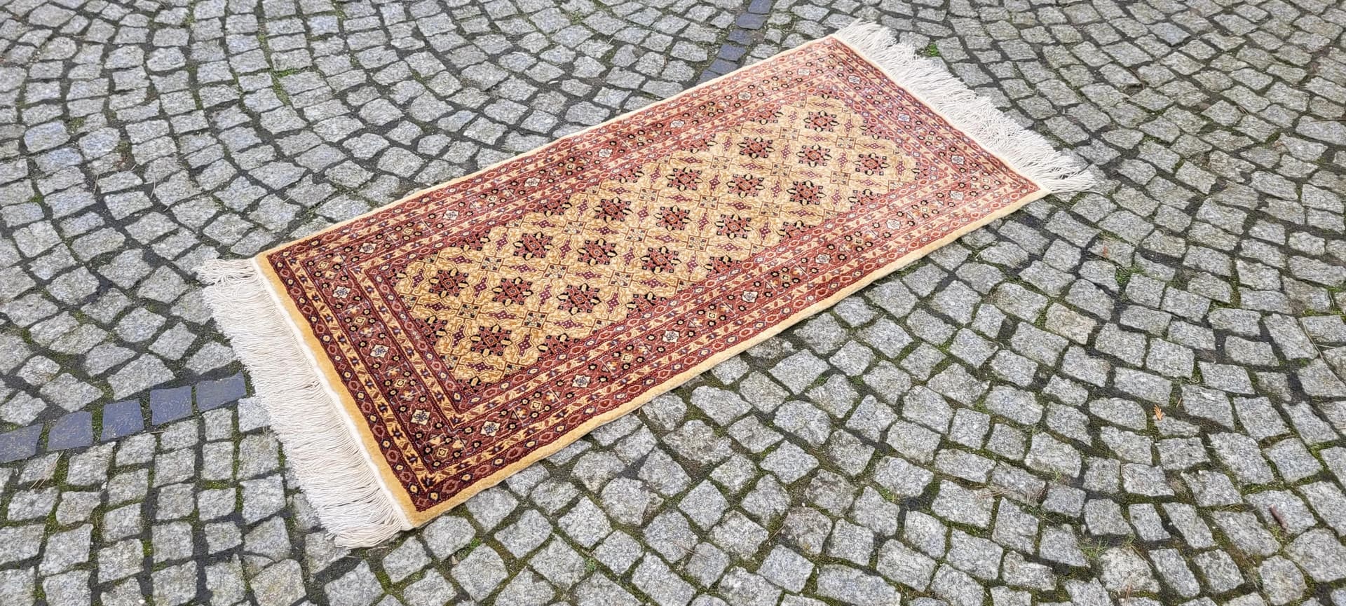 Dywan Ghom, 65x150 cm, jedwab beżowy, Iran - 88027