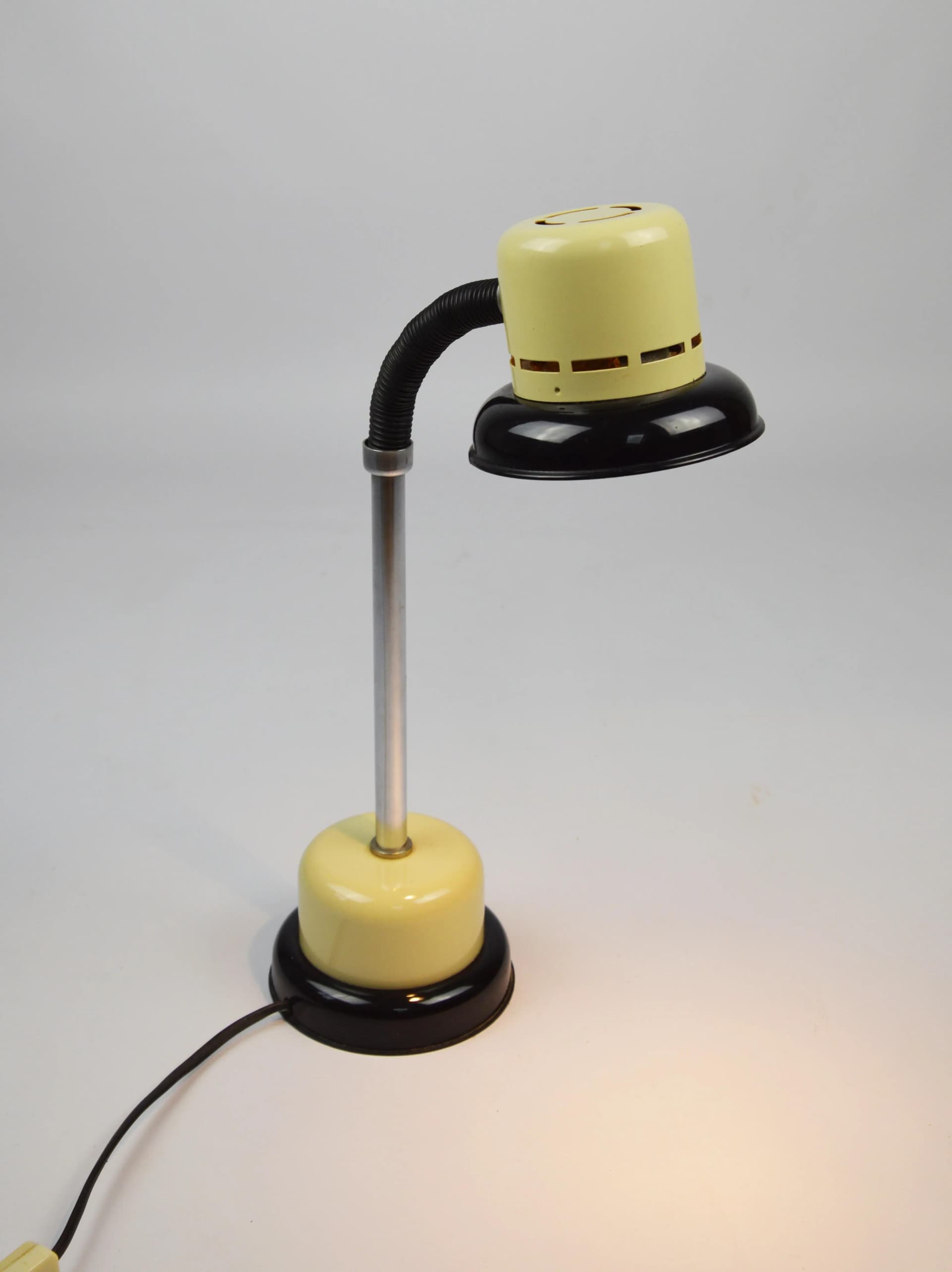 Lampka biurkowa, żółty, metal, Niemcy, lata 80. - 85115