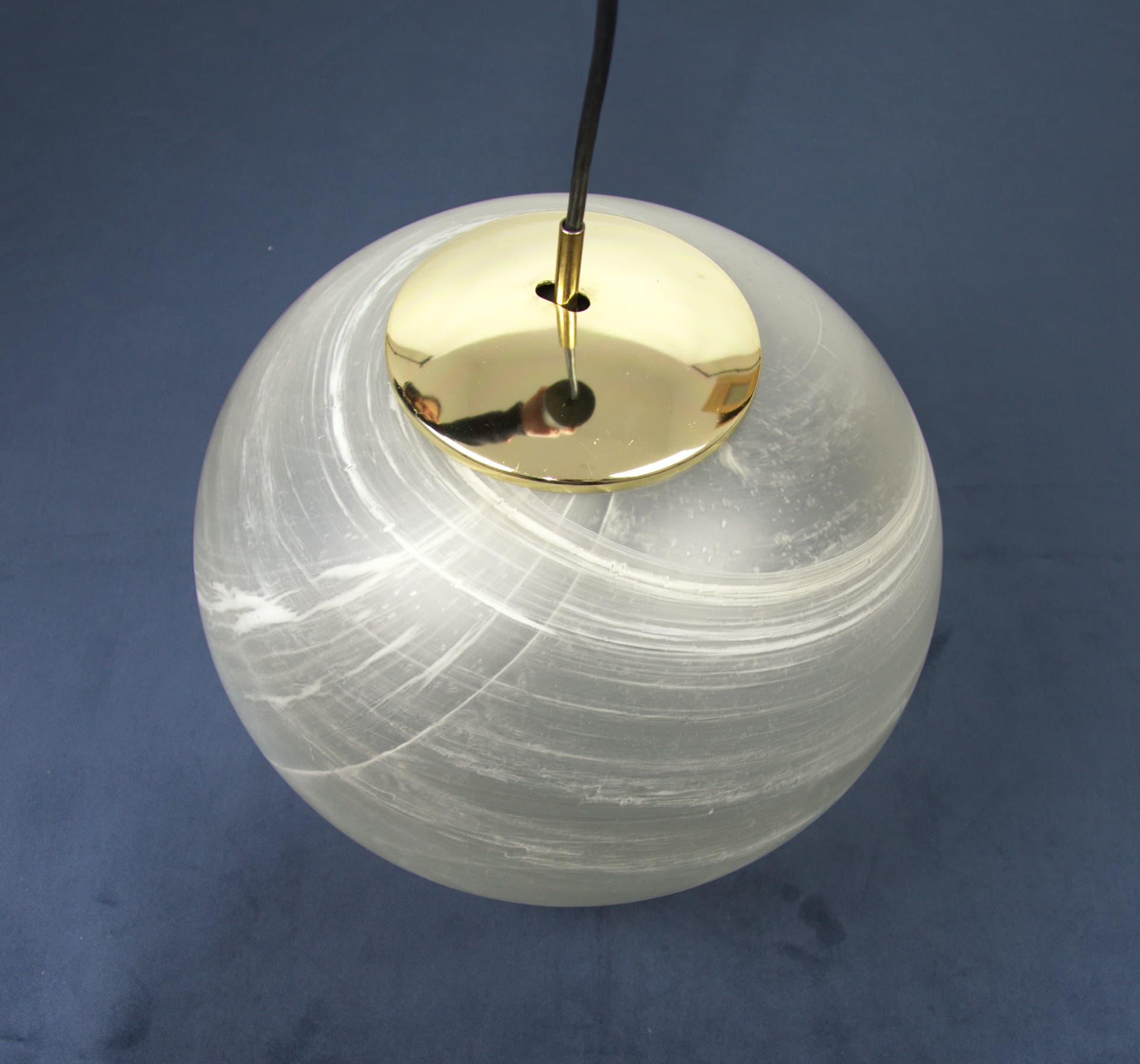 Lampa wisząca Jupiter, szkło matowe białe, metal złoty, Peill & Putzler, Niemcy, lata 70. - 85027