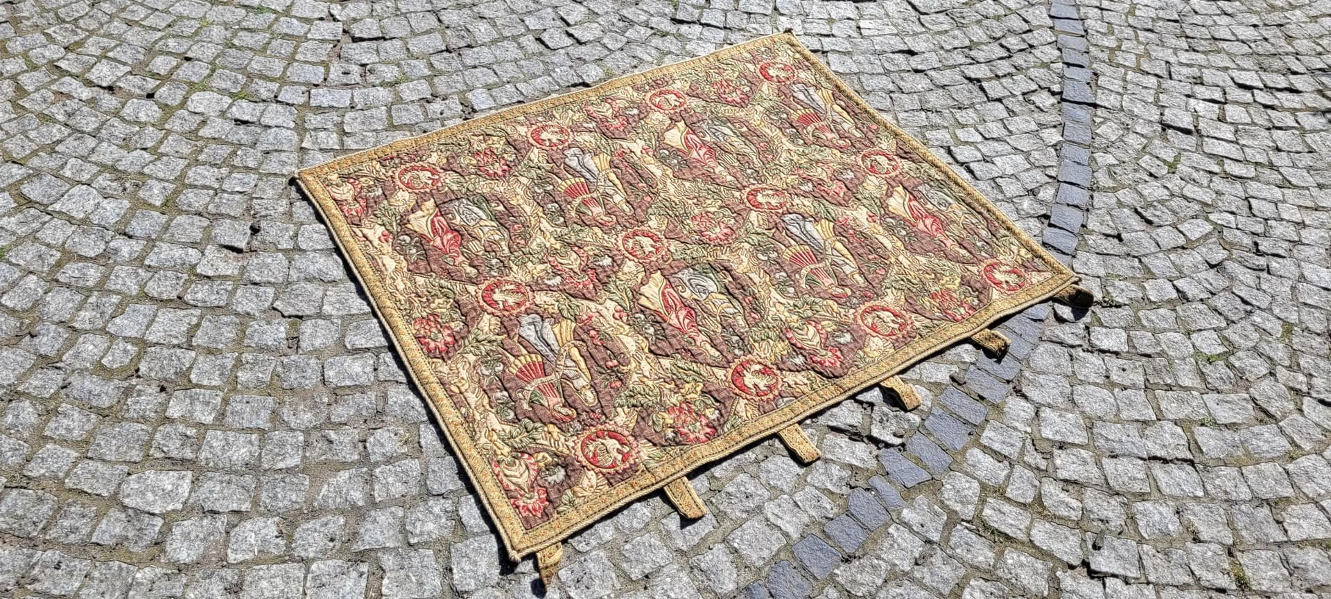 Figurative tapestry, multicolor, wool and cotton, Poland, 1960s, 97x115cm - 87930