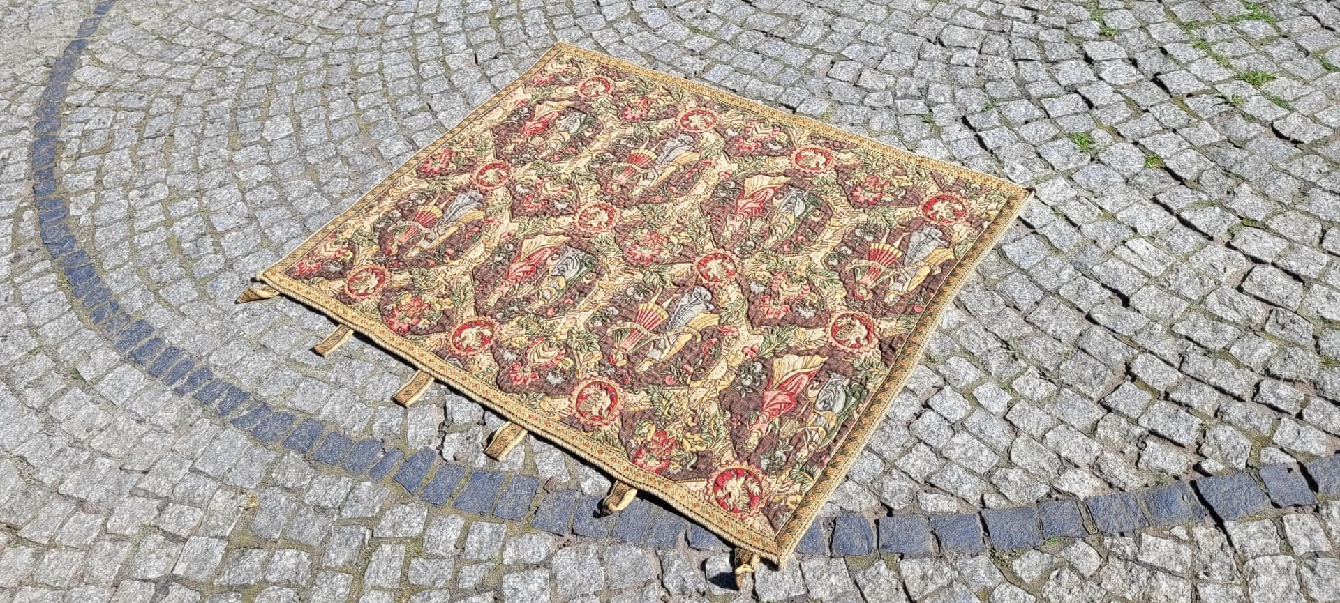 Figurative tapestry, multicolor, wool and cotton, Poland, 1960s, 97x115cm - 87927