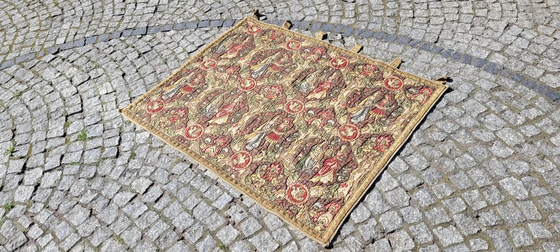 Figurative tapestry, multicolor, wool and cotton, Poland, 1960s, 97x115cm - 87926