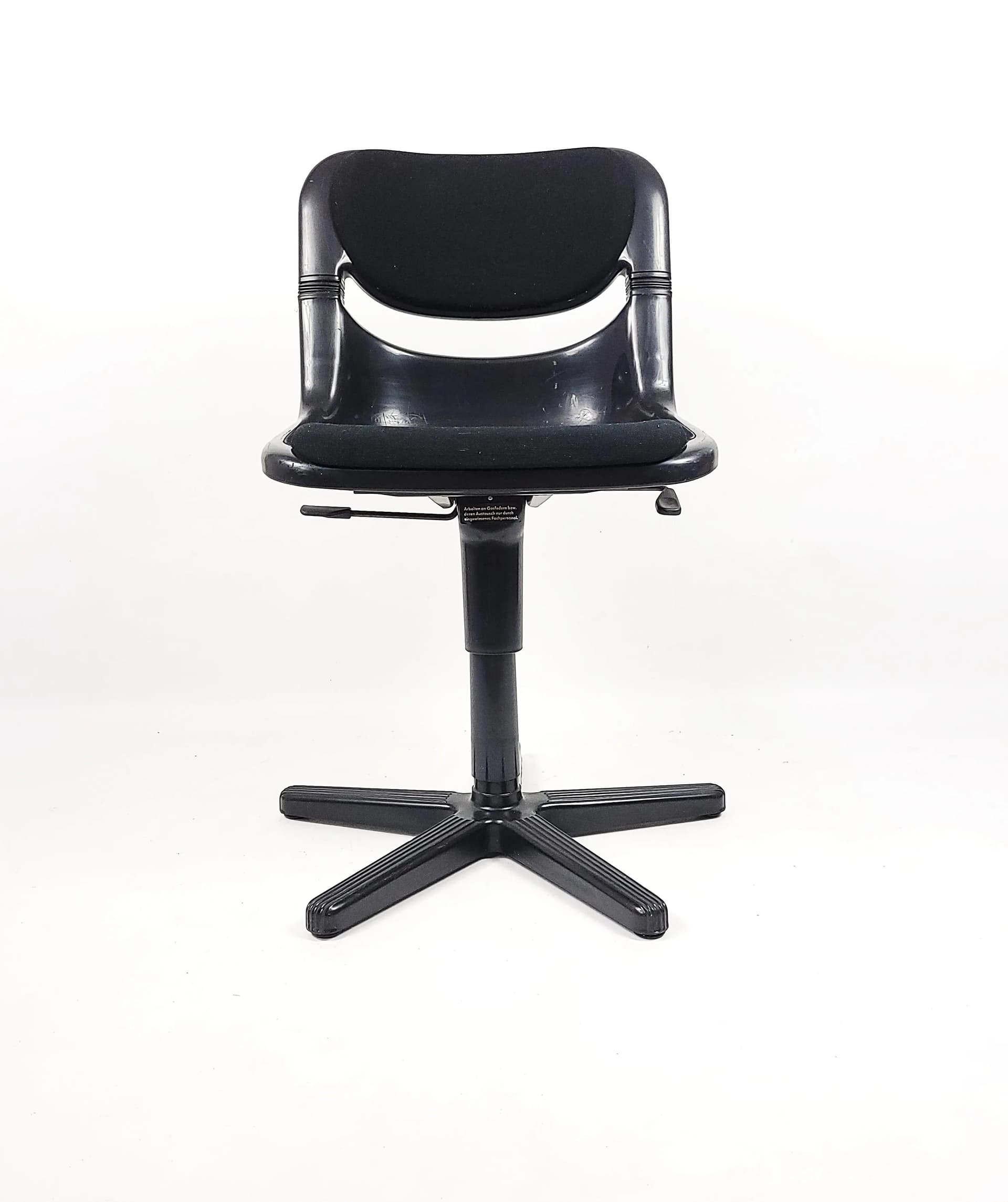 Fotel biurowy Dorsal, tkanina czarna, proj. G. Piretti, Vitra, Szwajcaria, lata 80. - 84789