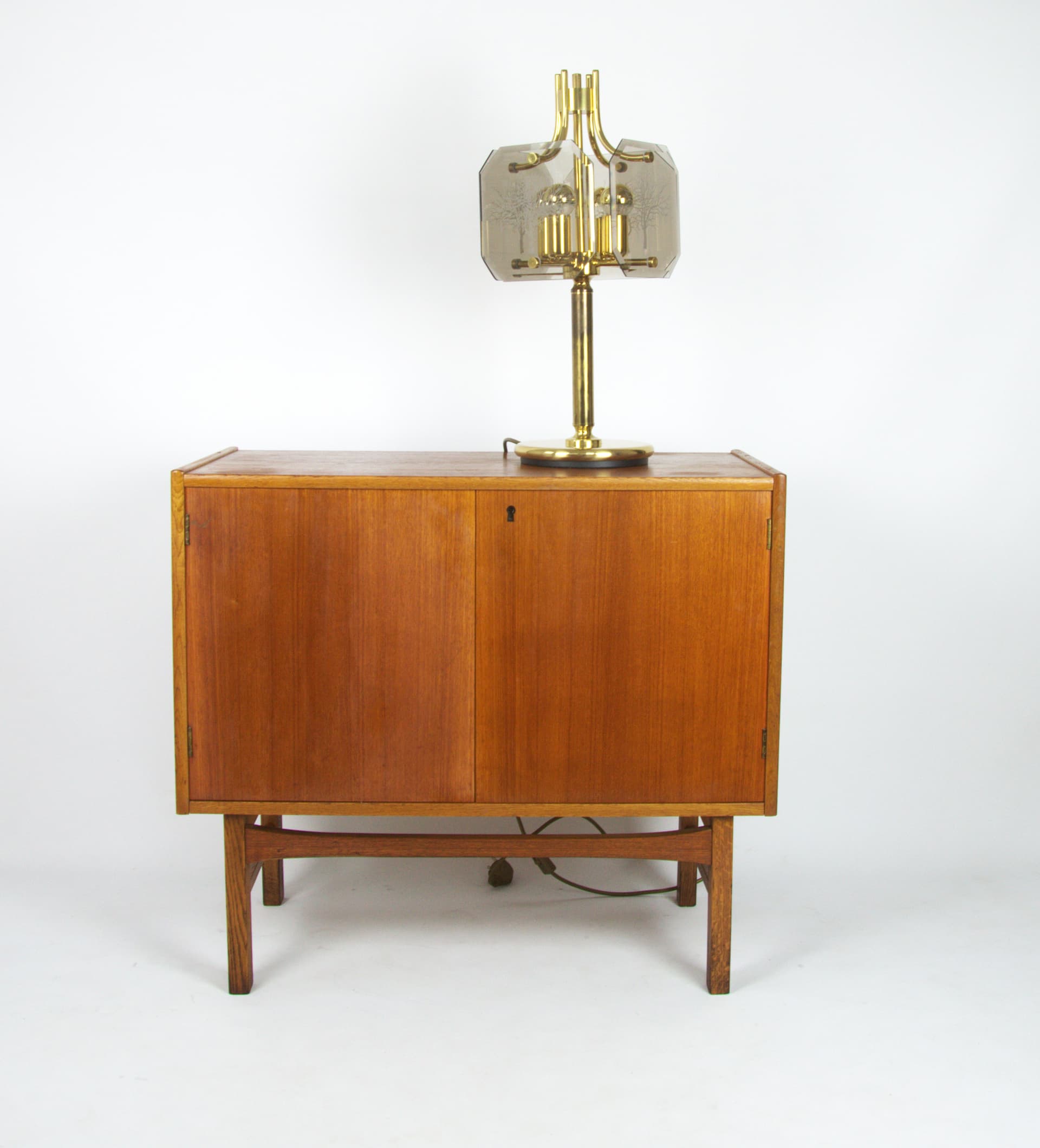 Lampa stołowa, mosiądz złoty, dymione szkło, proj. L. Colani, lata 80. - 84716