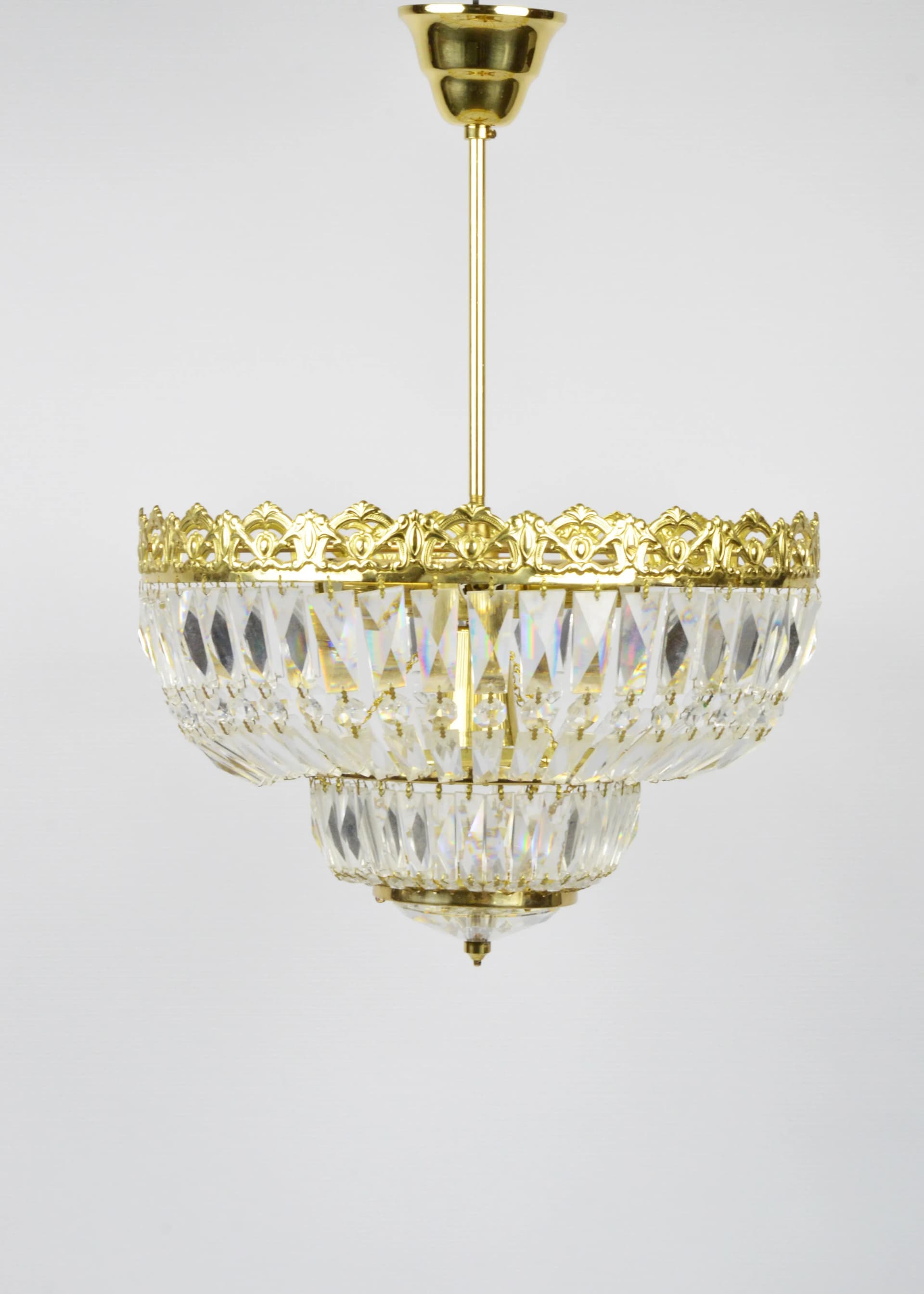 Żyrandol kryształowy transparentny, metal złoty, Polska, lata 70. - 84711