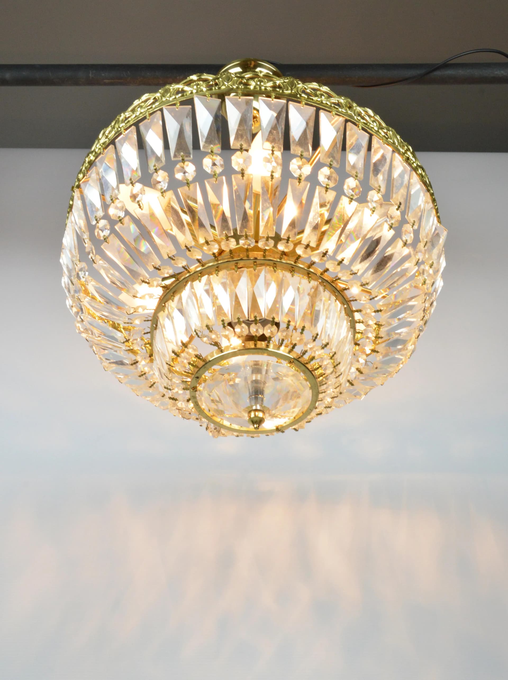Żyrandol kryształowy transparentny, metal złoty, Polska, lata 70. - 84710