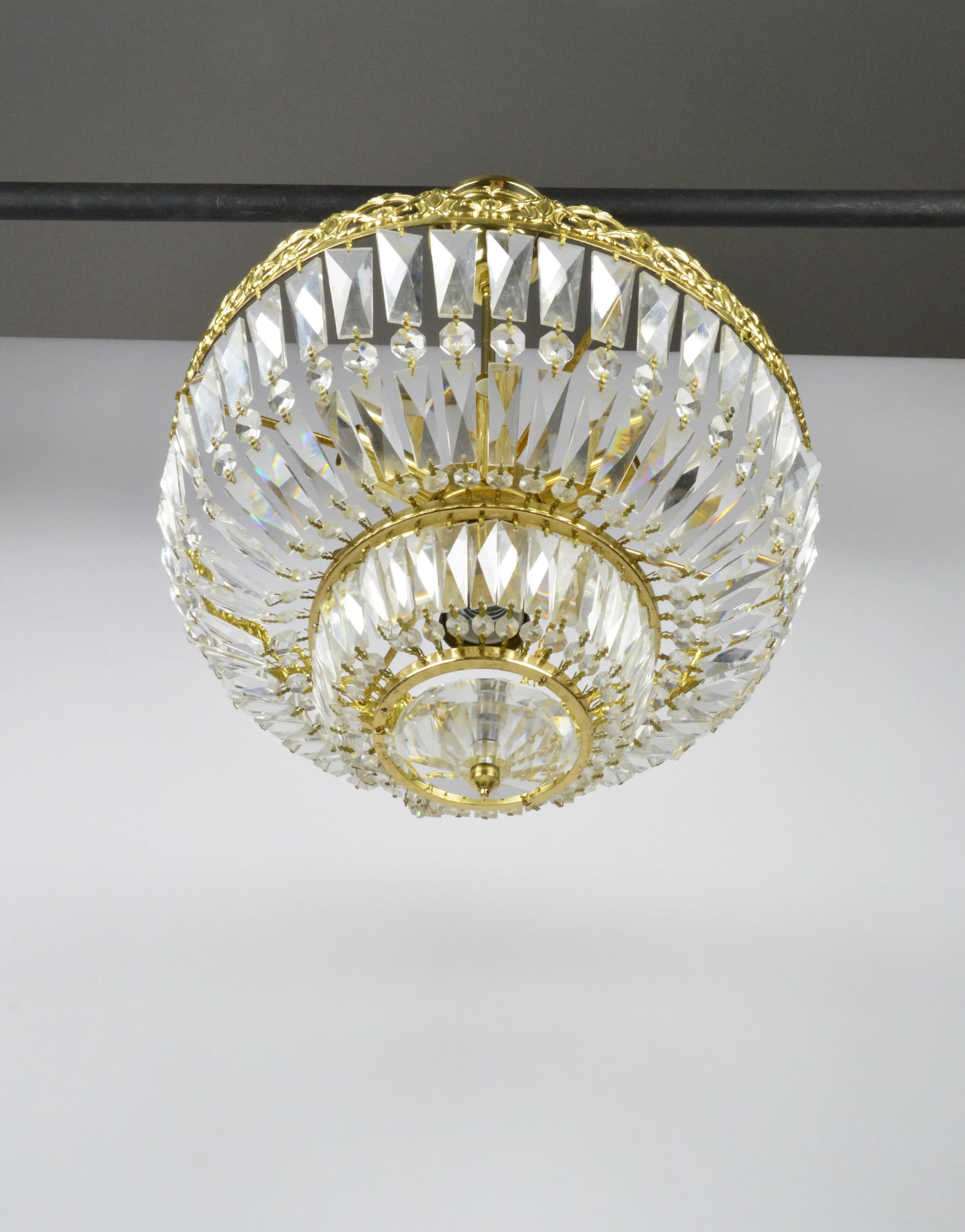 Żyrandol kryształowy transparentny, metal złoty, Polska, lata 70. - 84705
