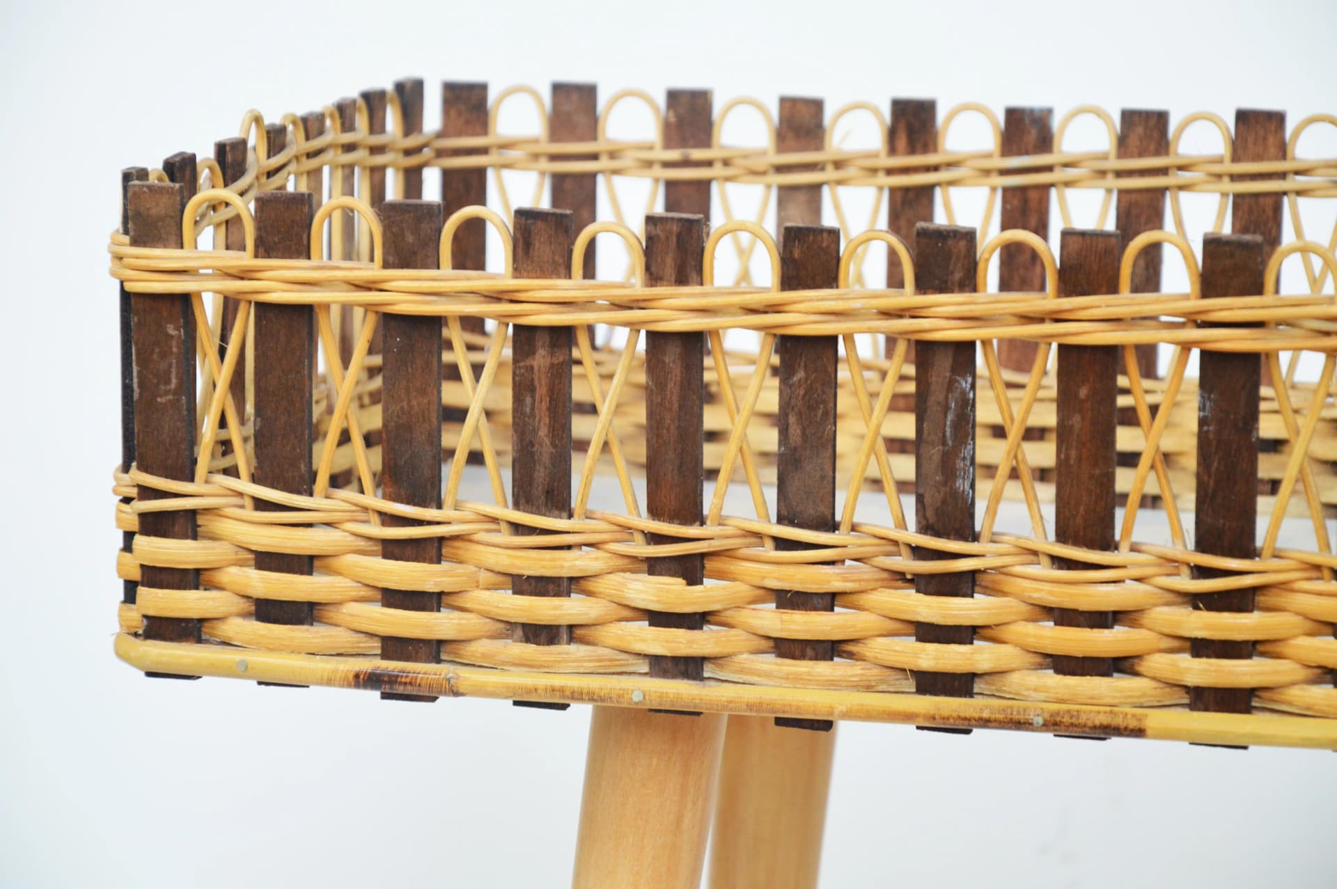 Plant stand, brown rattan, Poland, 1970s. - 84702