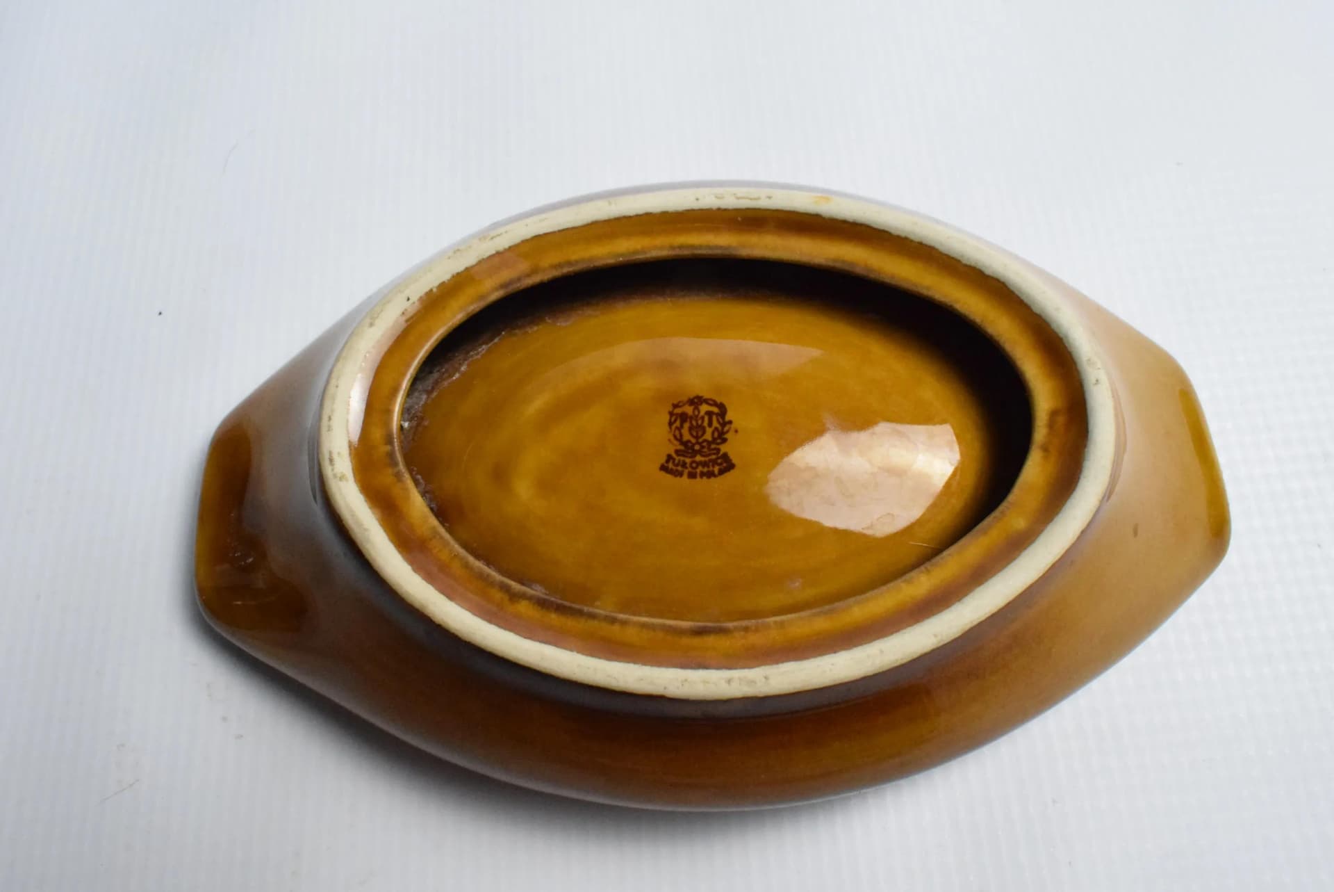 Popielniczka, porcelit brązowy, Zakłady Porcelitu Stołowego Tułowice, Polska, lata 70. - 84575