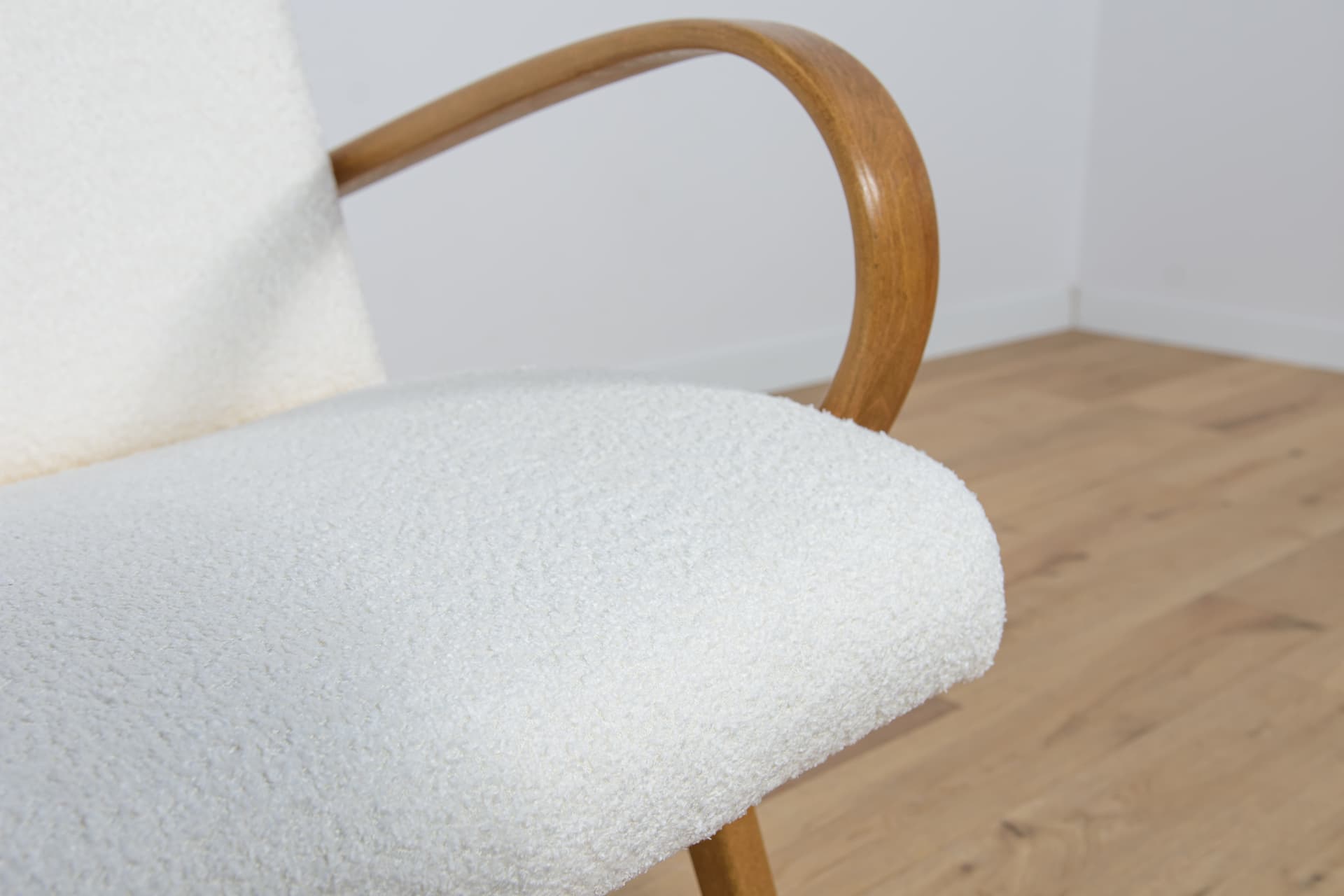 Fotel Model 53, proj. J. Smidek, Czechosłowacja, TON, lata 60. - 83442