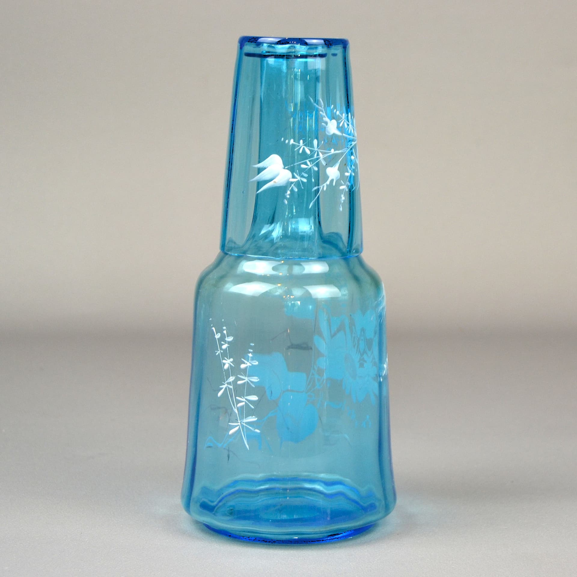 Karafka ze szklanką Mary Gregory, niebieski, szkło, Czechy, XIX w. - 655