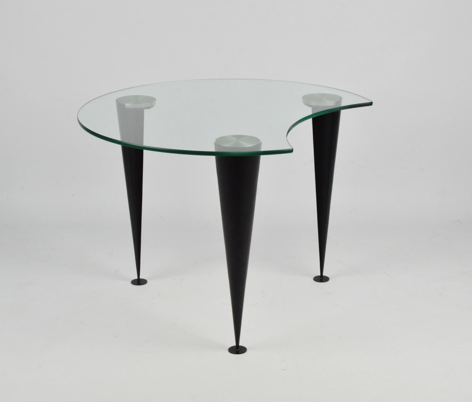 Stolik kawowy, szkło przezroczyste, metal czarny, Polska, lata 80. - 84223