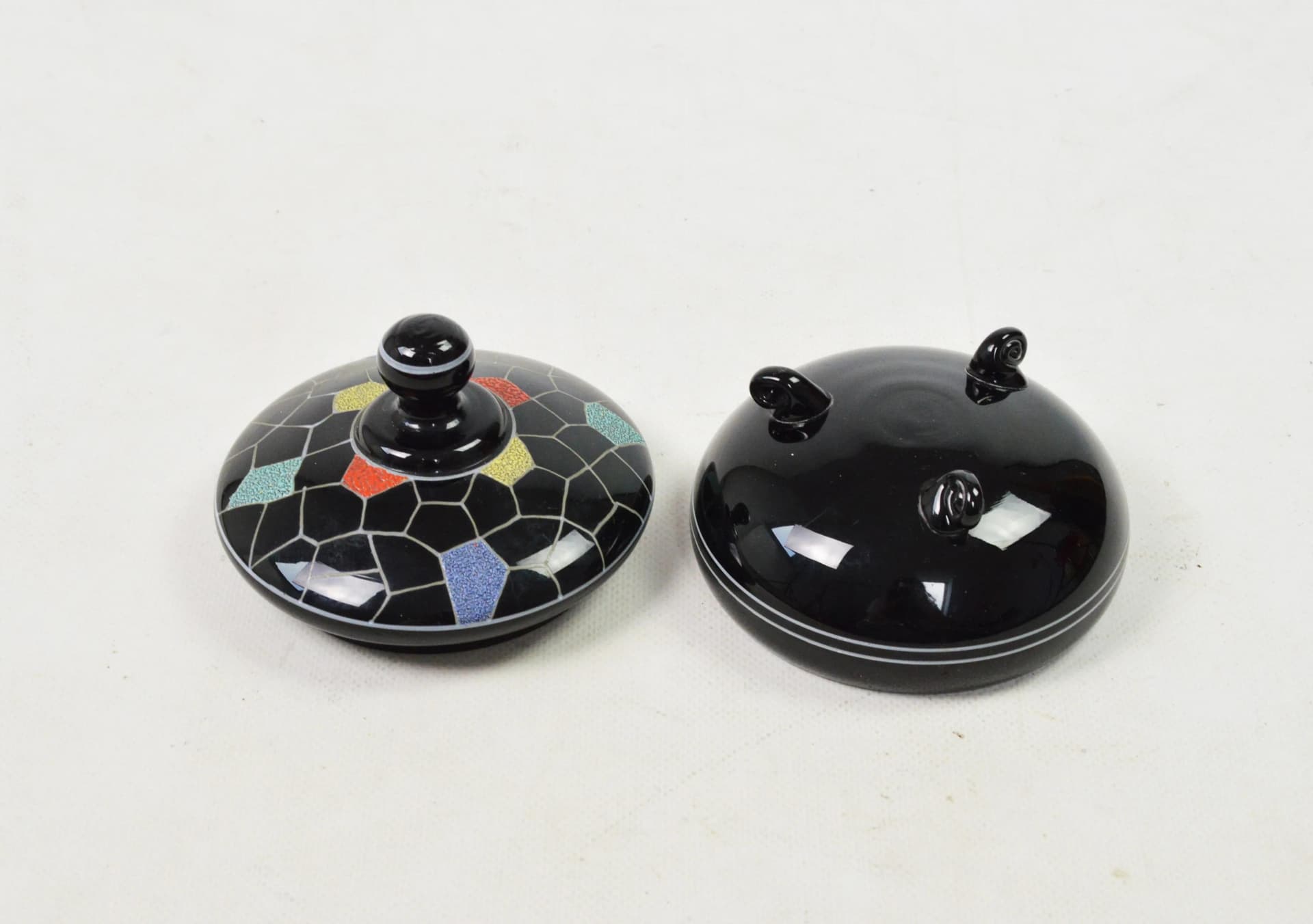 Bonbonniere, black glass, Poland, 1970s. - 84192