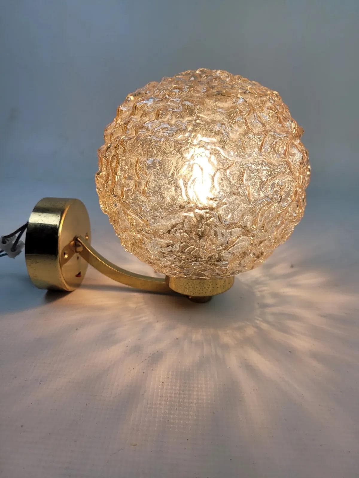 Pair of wall sconces, golden glass, 1970s. - 83760